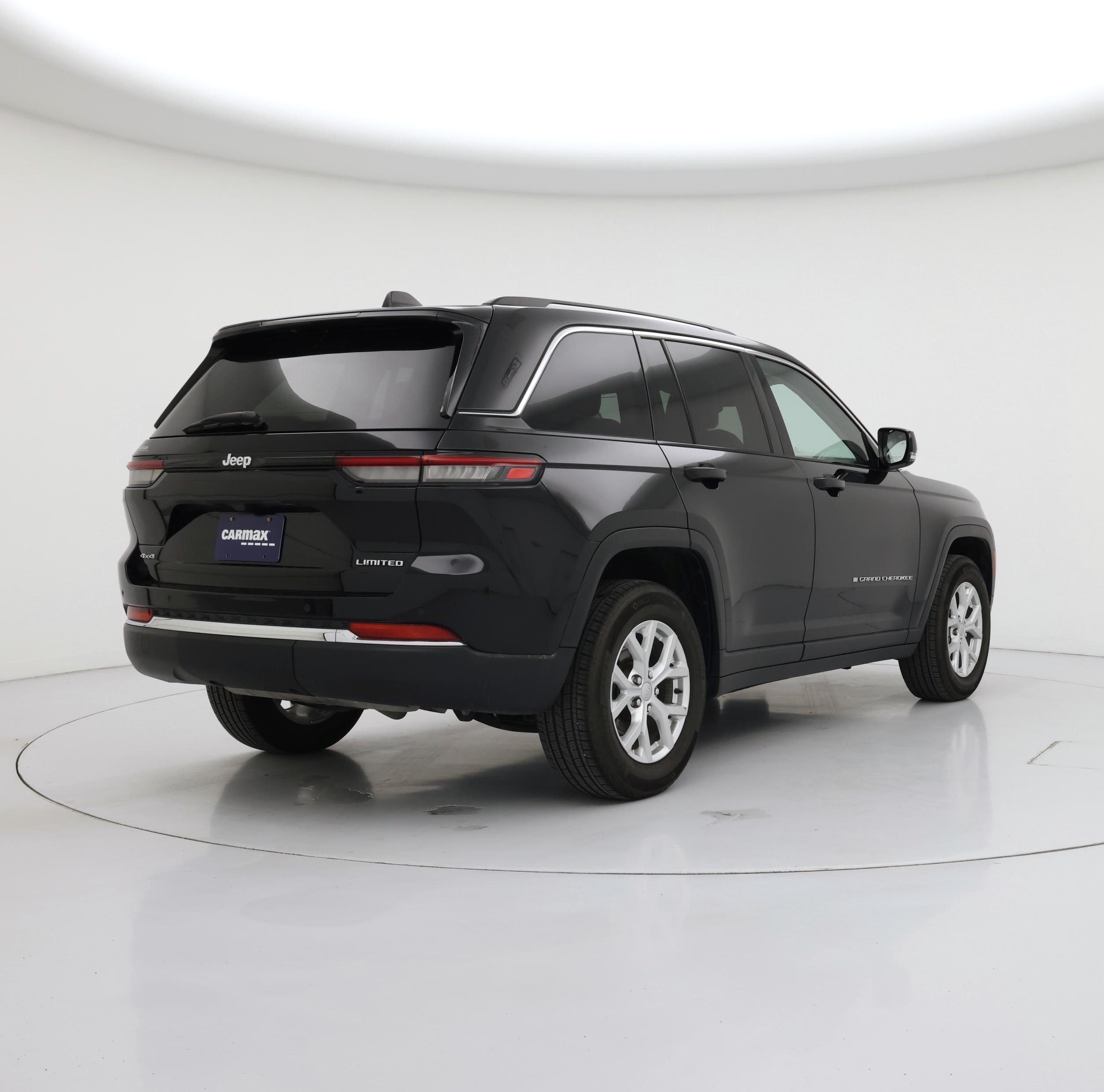 Thumbnail: 2023 Jeep Grand Cherokee - 8