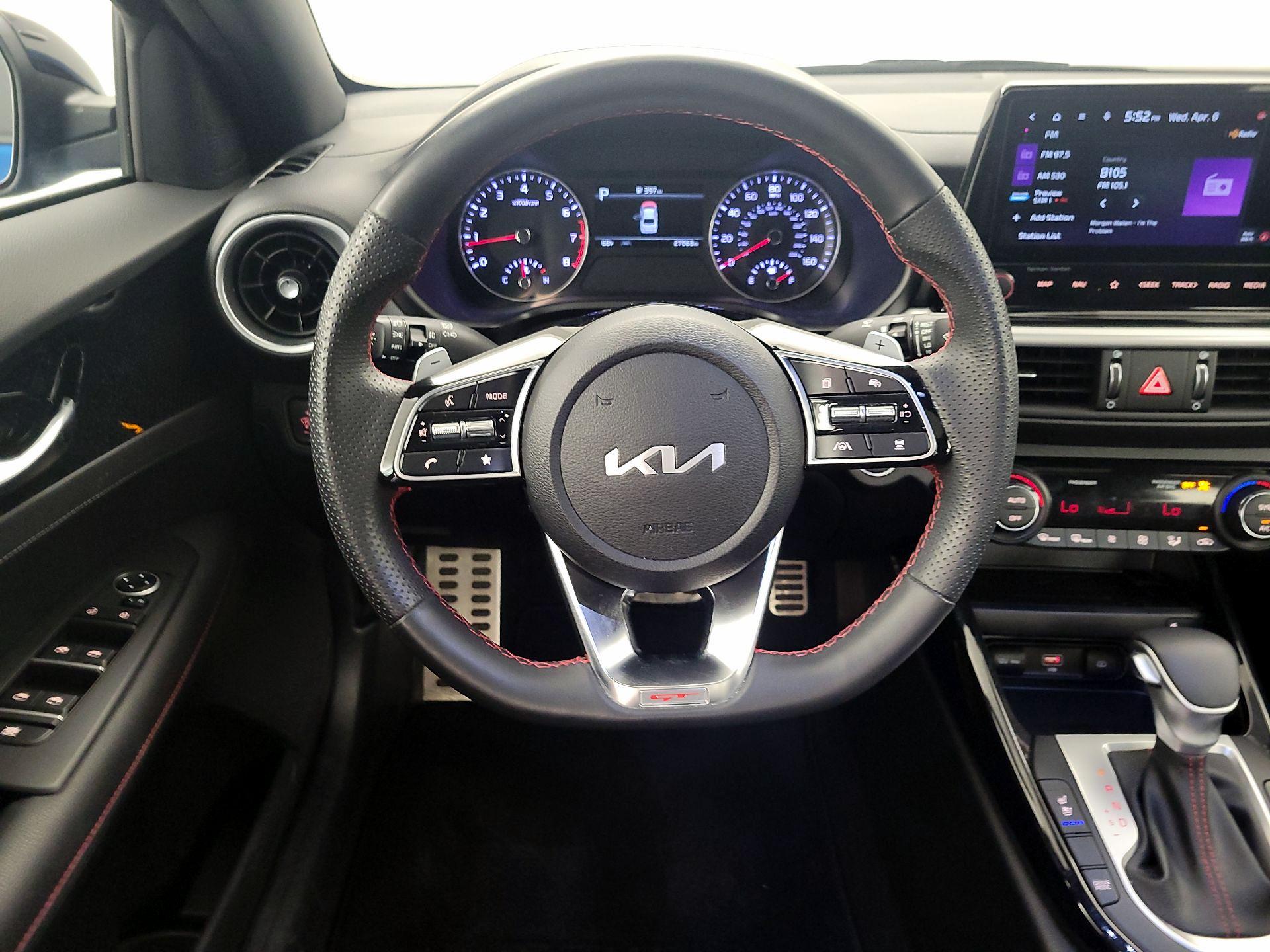 Thumbnail: 2023 Kia Forte - 10