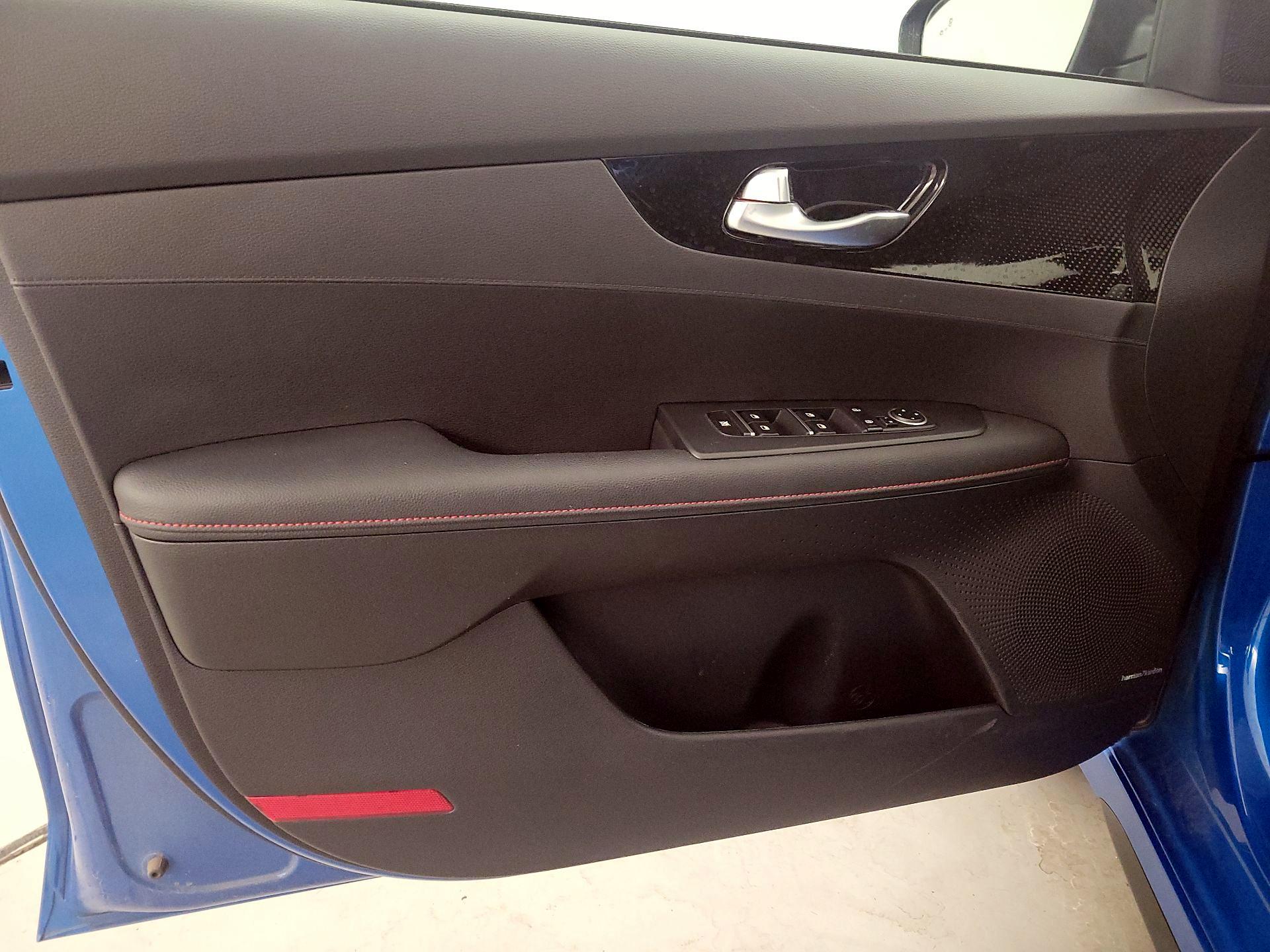 Thumbnail: 2023 Kia Forte - 12