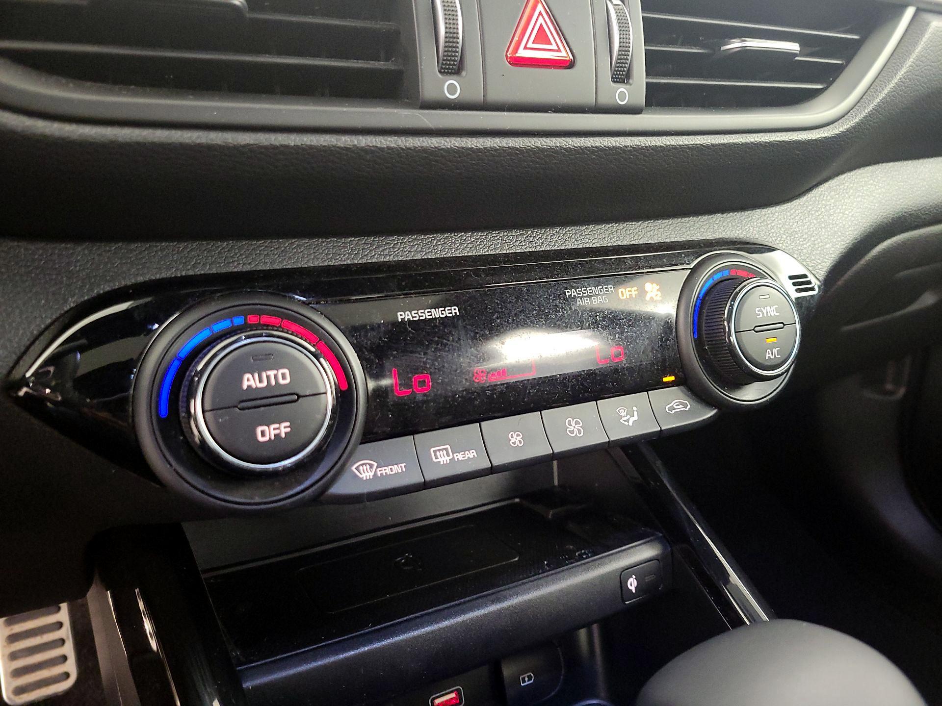 Thumbnail: 2023 Kia Forte - 17