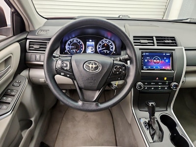Steering Wheel & Instrument Cluster (On)