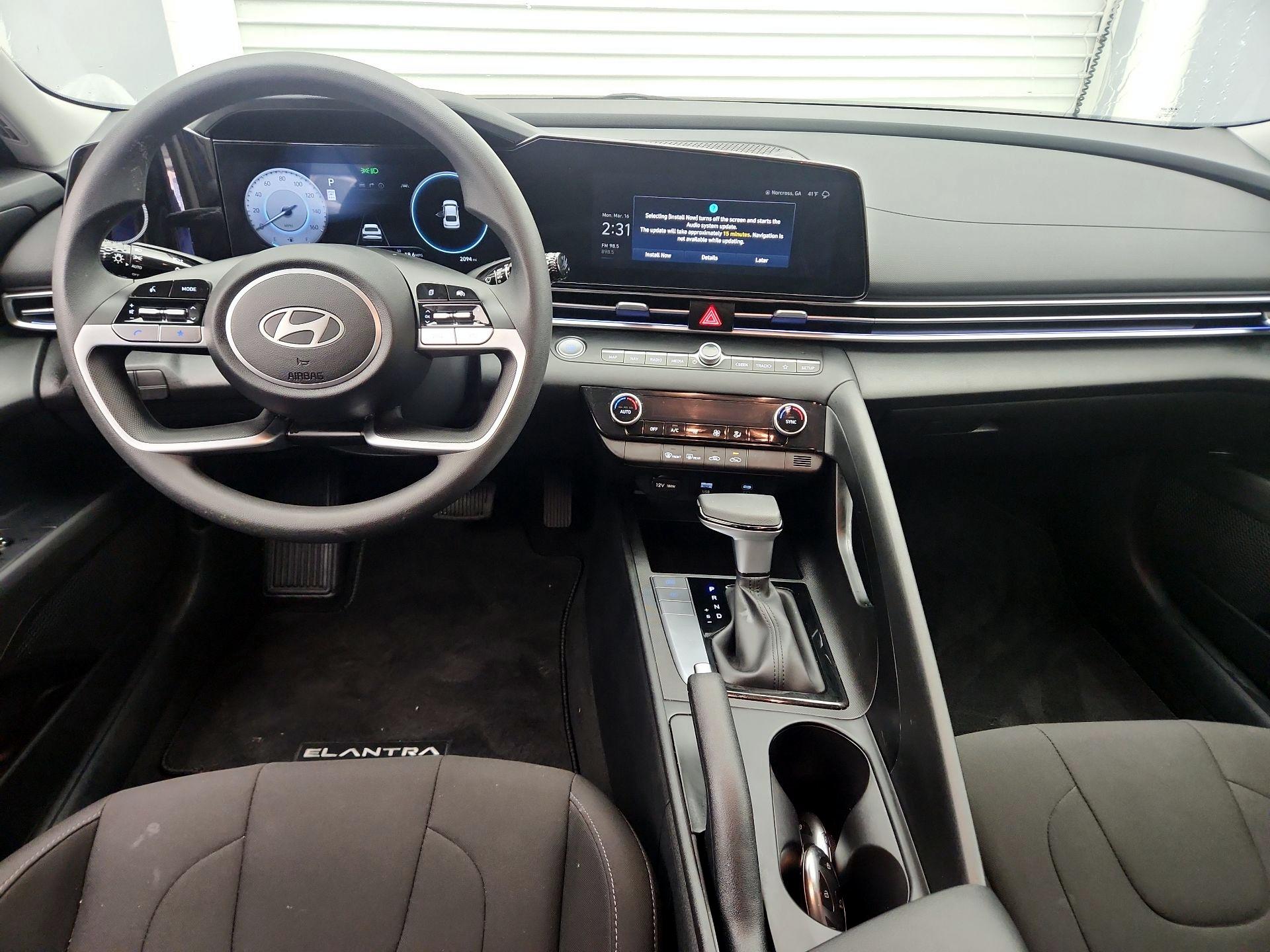 Thumbnail: 2024 Hyundai Elantra - 9