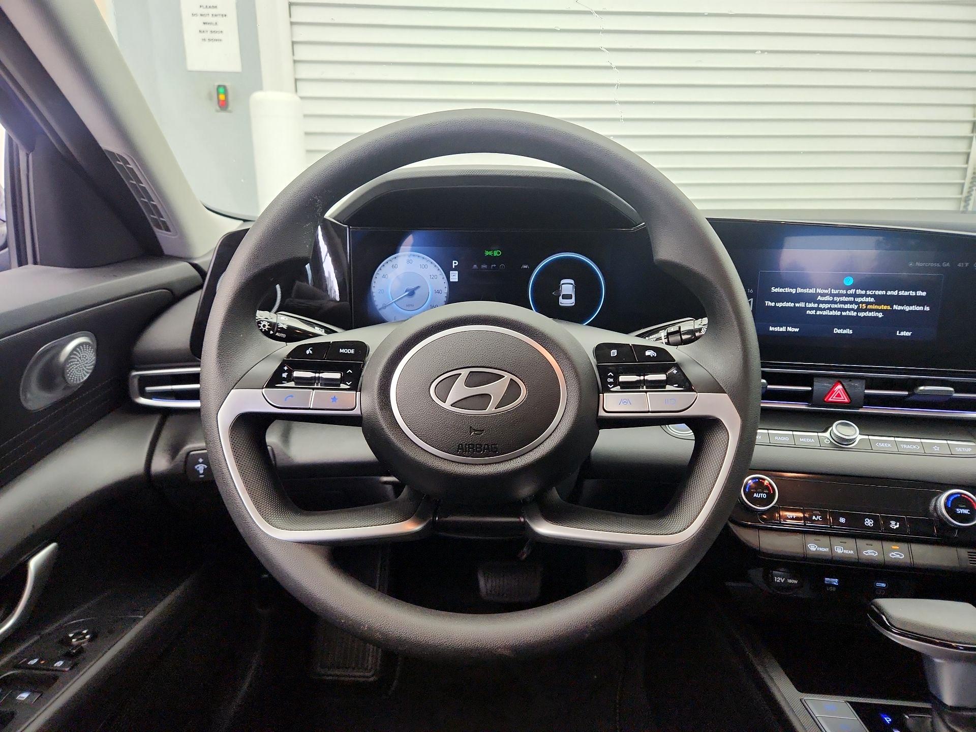 Thumbnail: 2024 Hyundai Elantra - 10