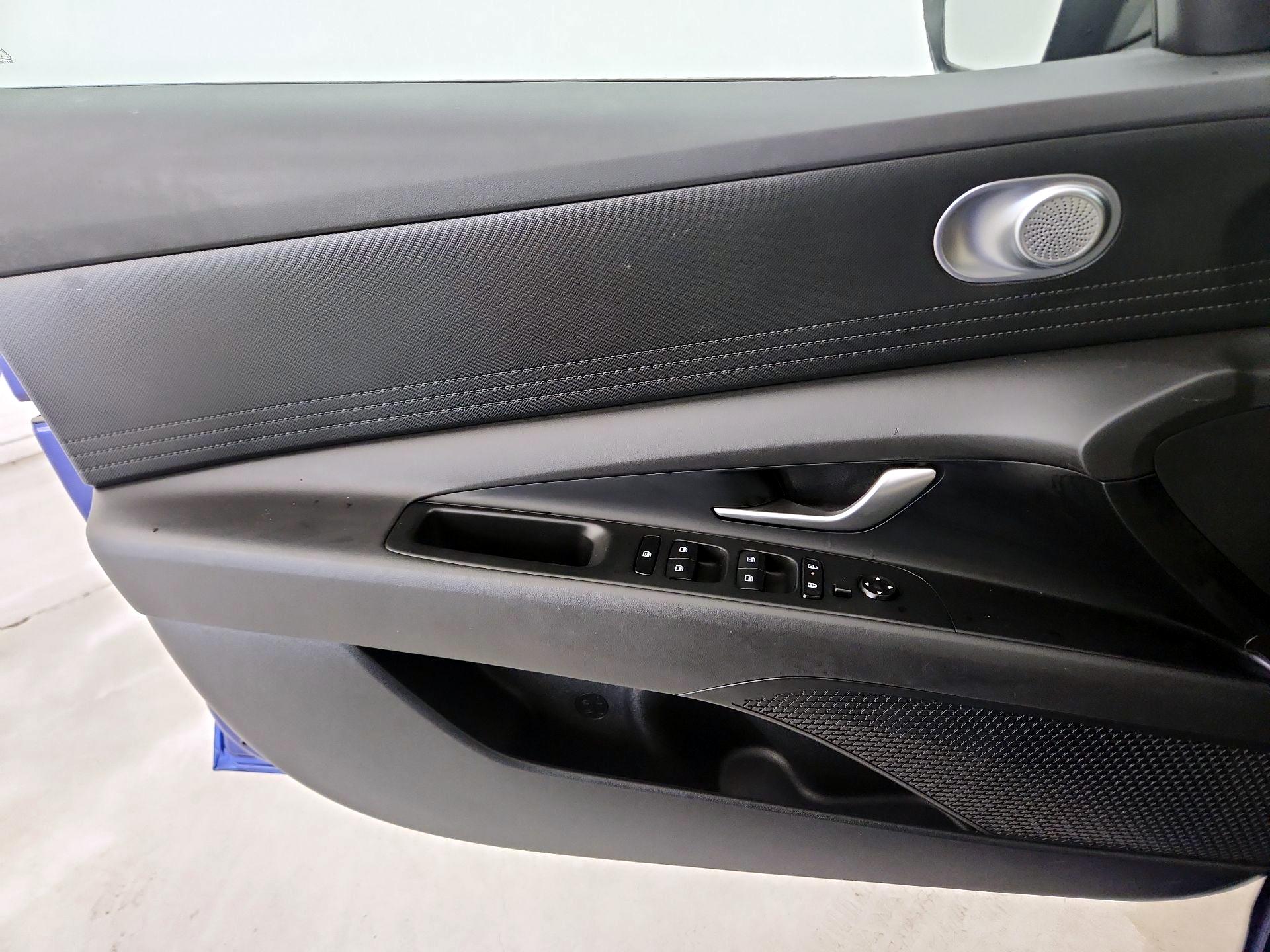 Thumbnail: 2024 Hyundai Elantra - 12