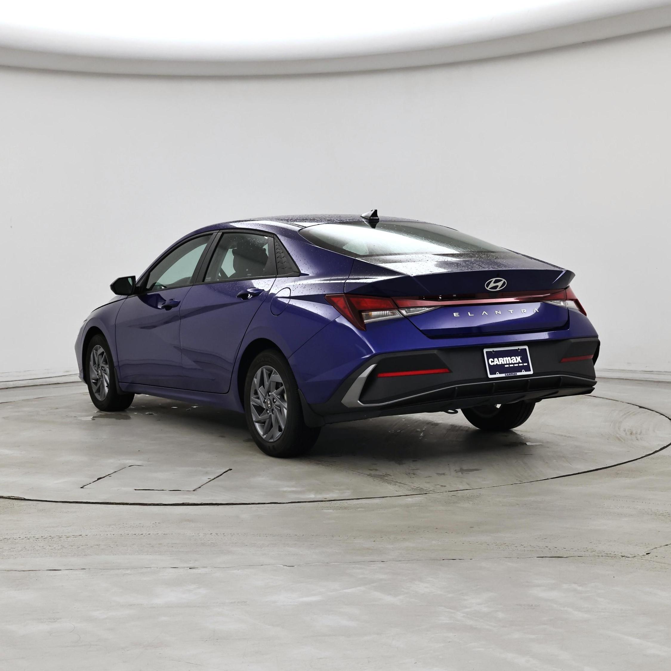 Thumbnail: 2024 Hyundai Elantra - 2