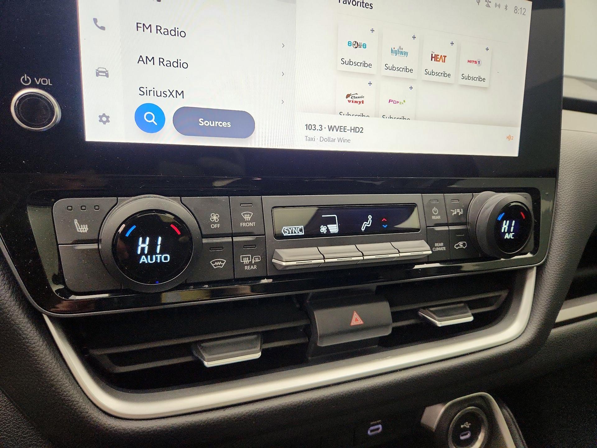 Thumbnail: 2024 Toyota Highlander - 16