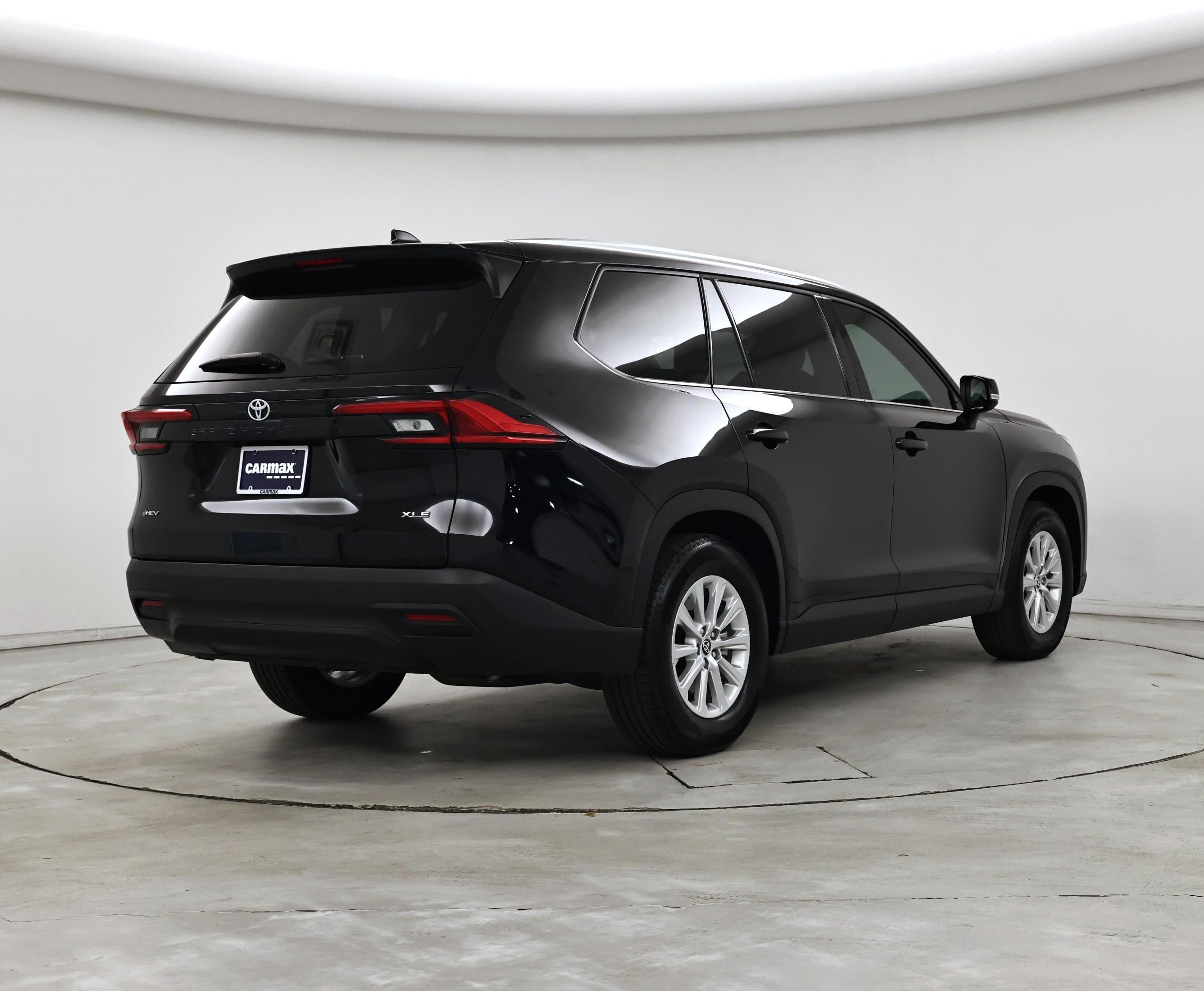 Thumbnail: 2024 Toyota Highlander - 8