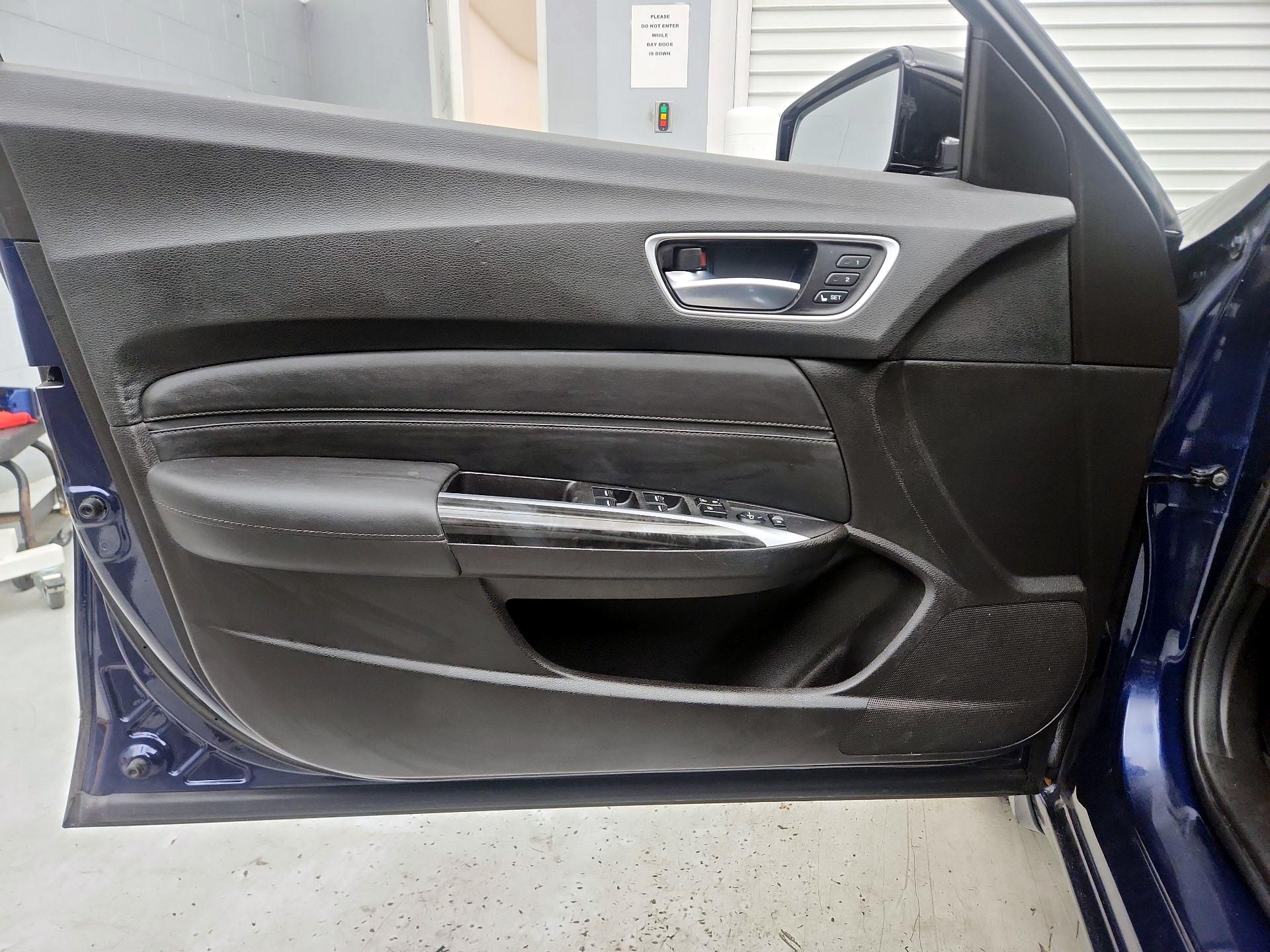 Thumbnail: 2018 Acura TLX - 12