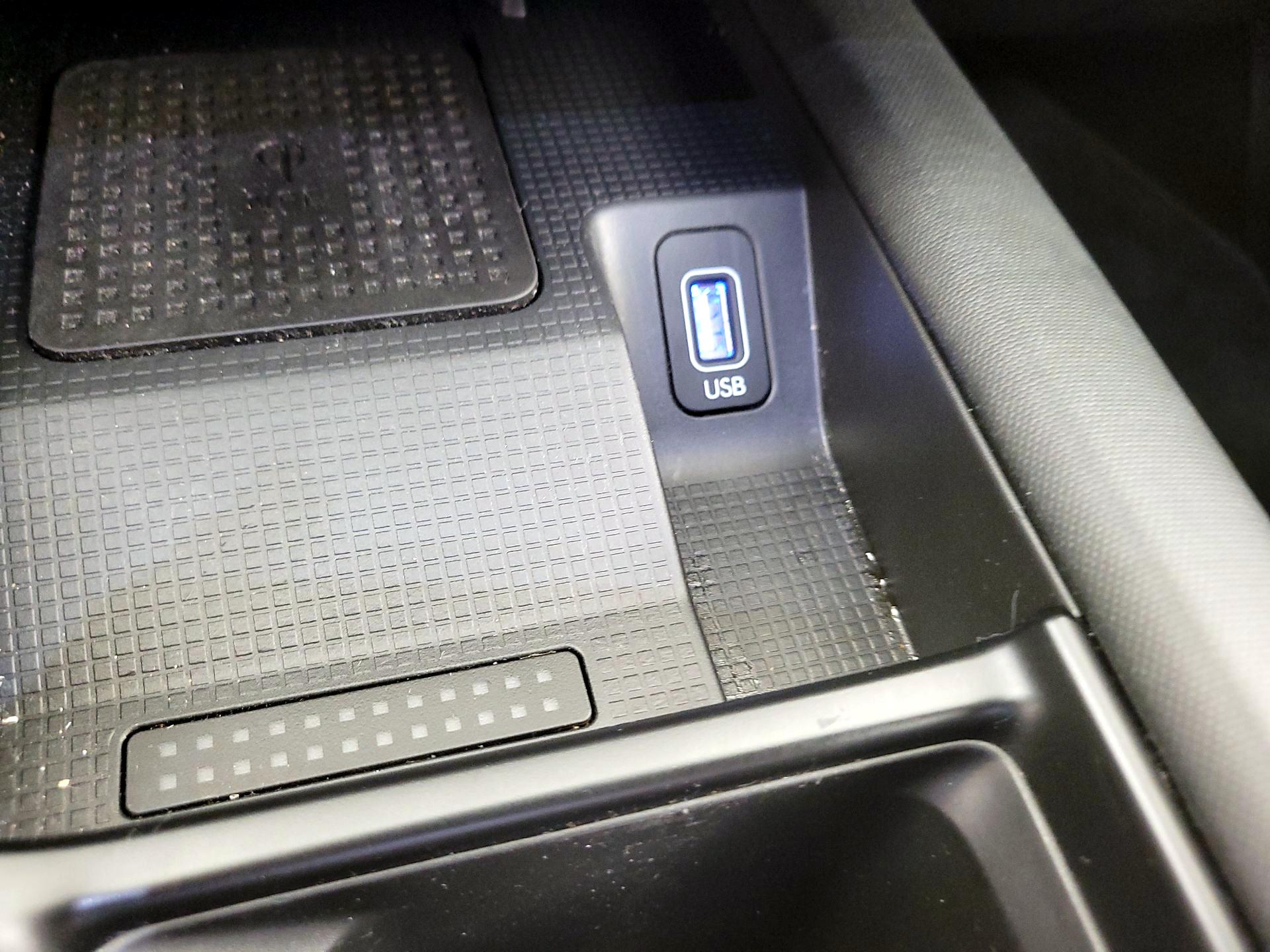 Thumbnail: 2024 Hyundai Ioniq 6 - 17