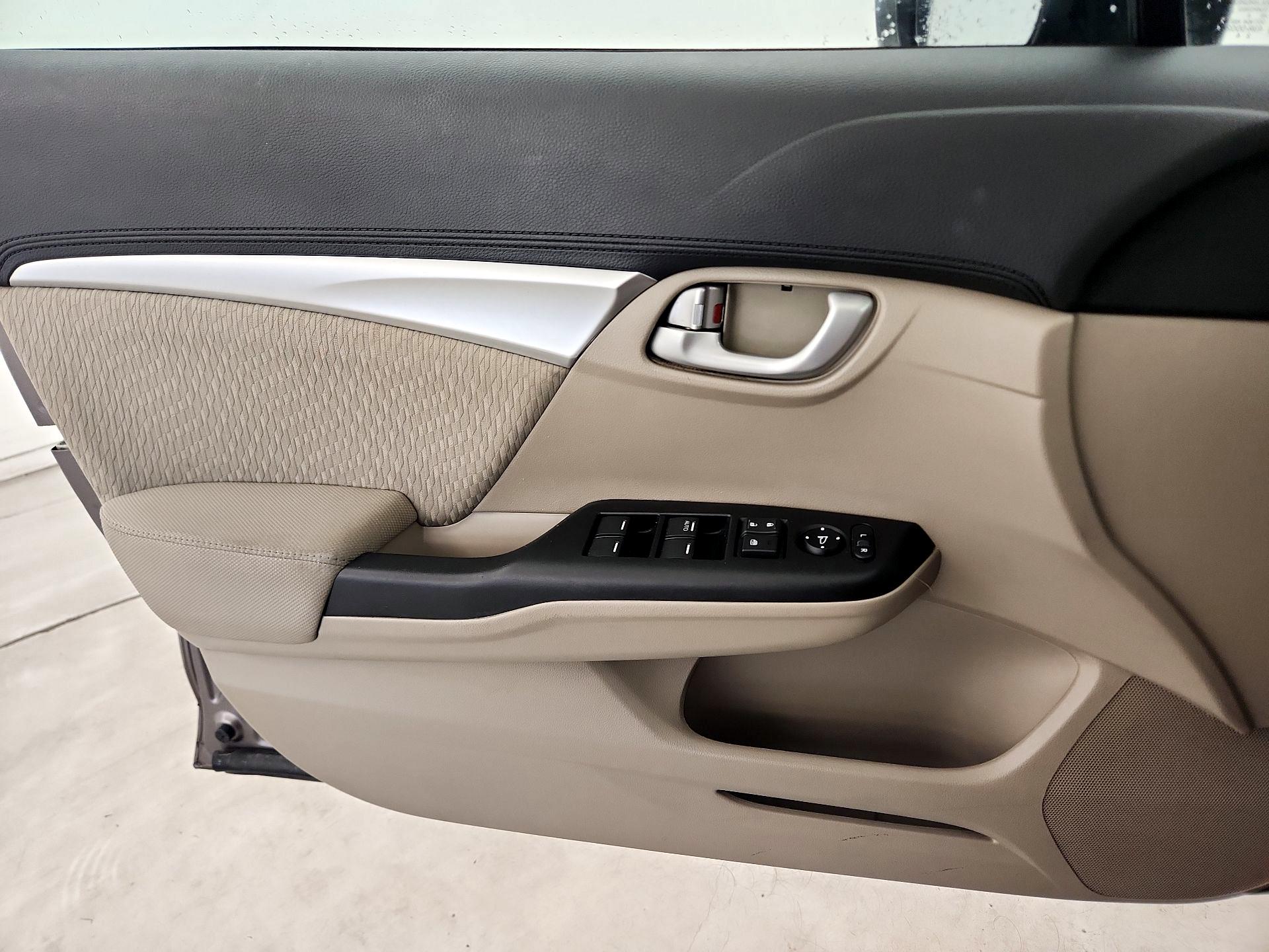 Thumbnail: 2014 Honda Civic - 12