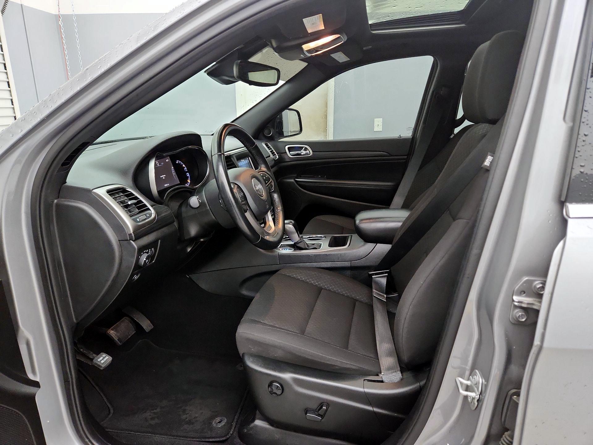 Thumbnail: 2020 Jeep Grand Cherokee - 11