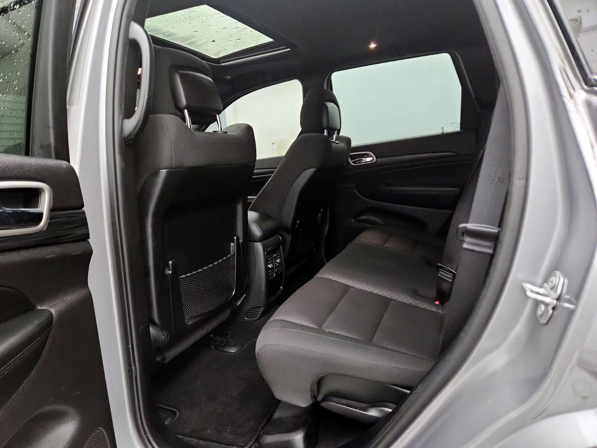 Thumbnail: 2020 Jeep Grand Cherokee - 20
