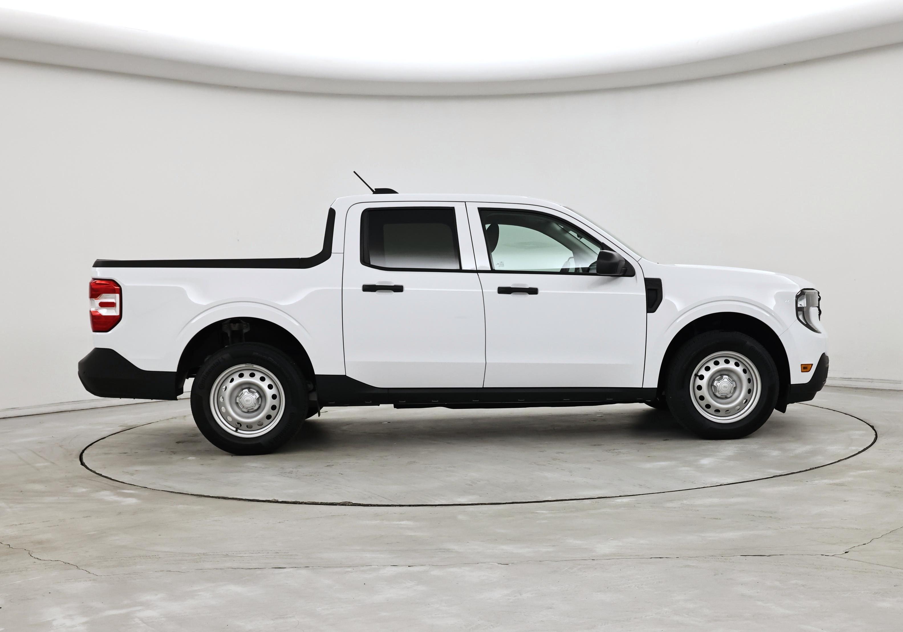 Thumbnail: 2025 Ford Maverick - 7