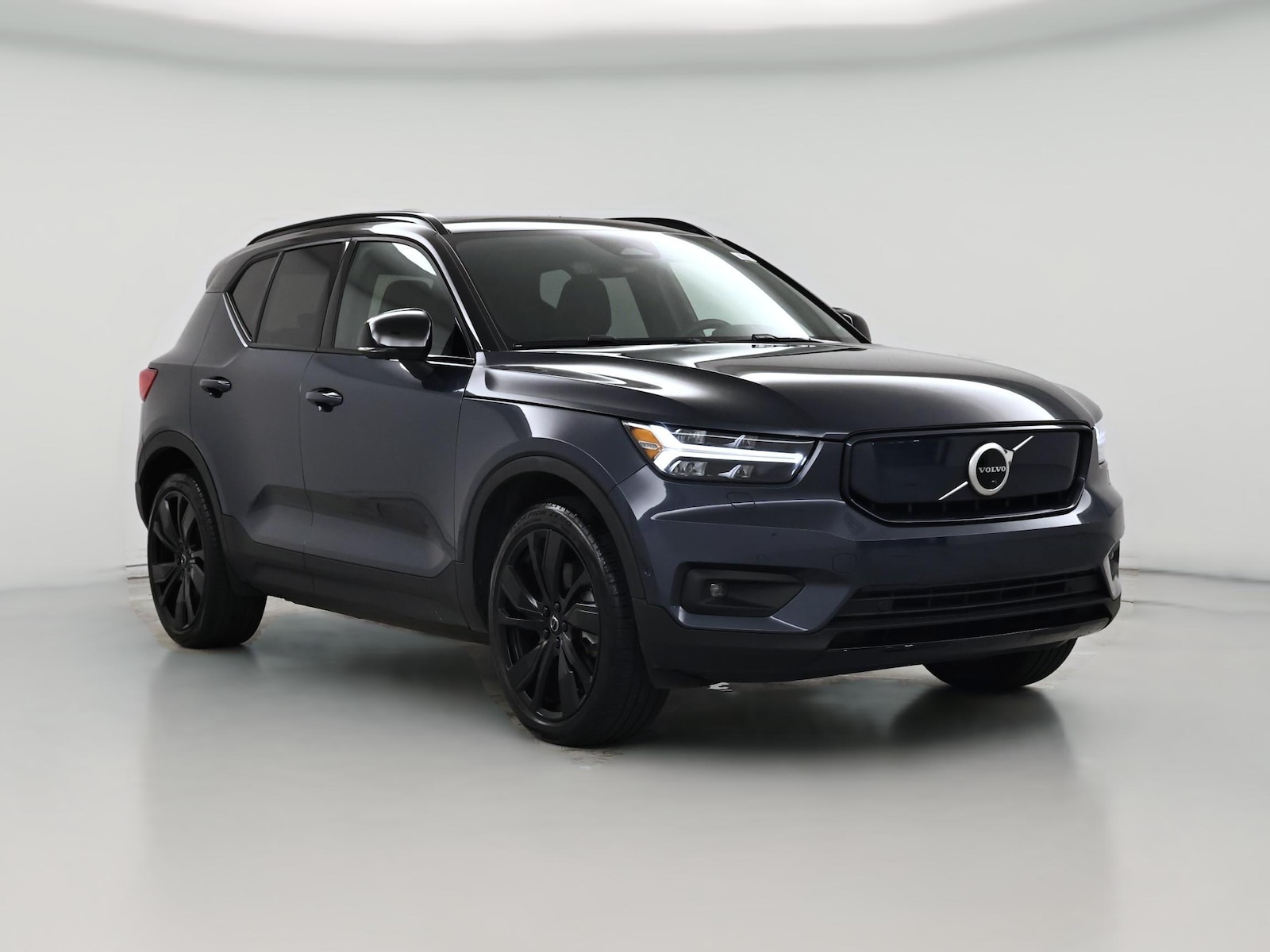 2022 Volvo XC40 Plus
