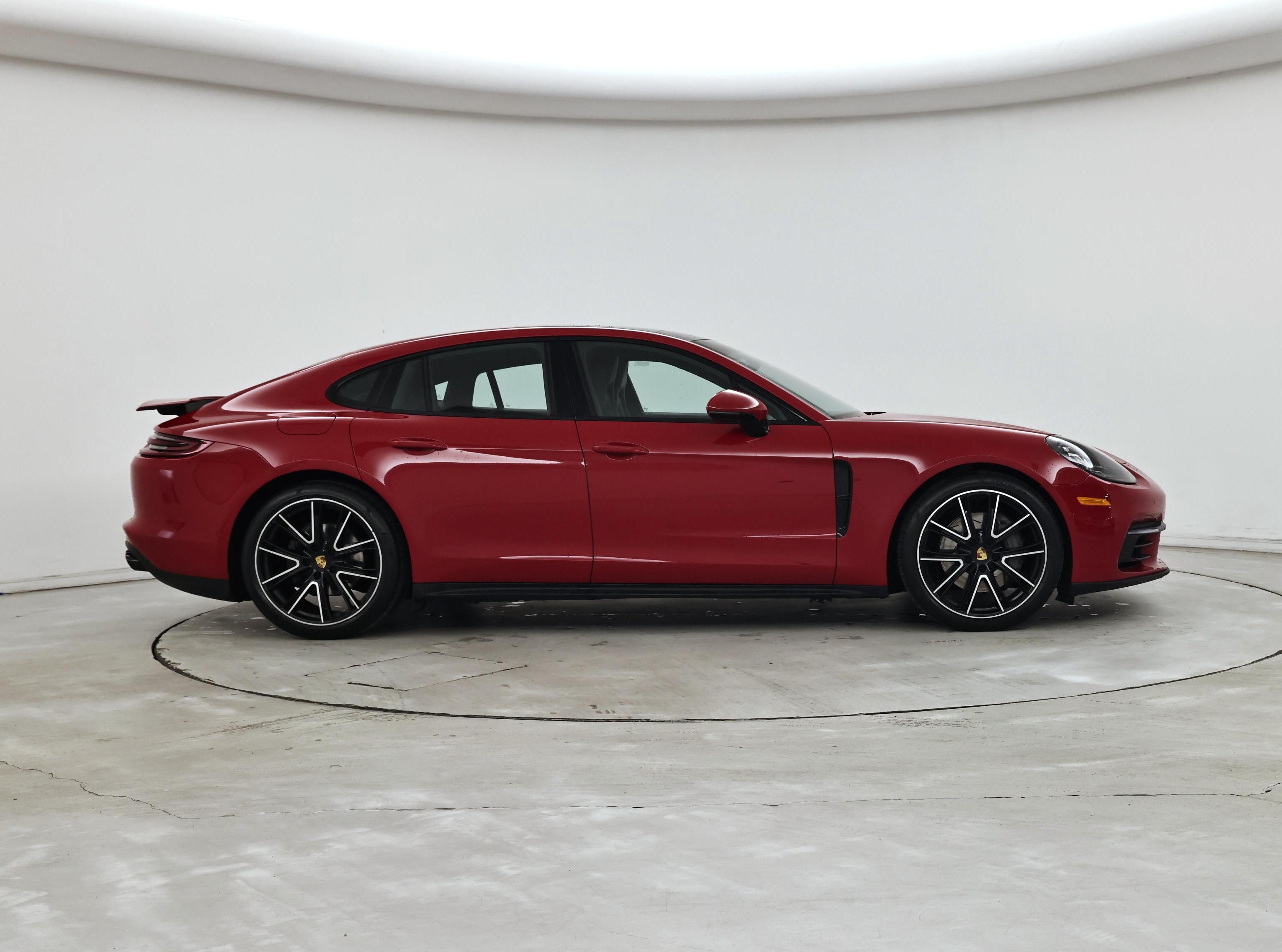 Thumbnail: 2020 Porsche Panamera - 7