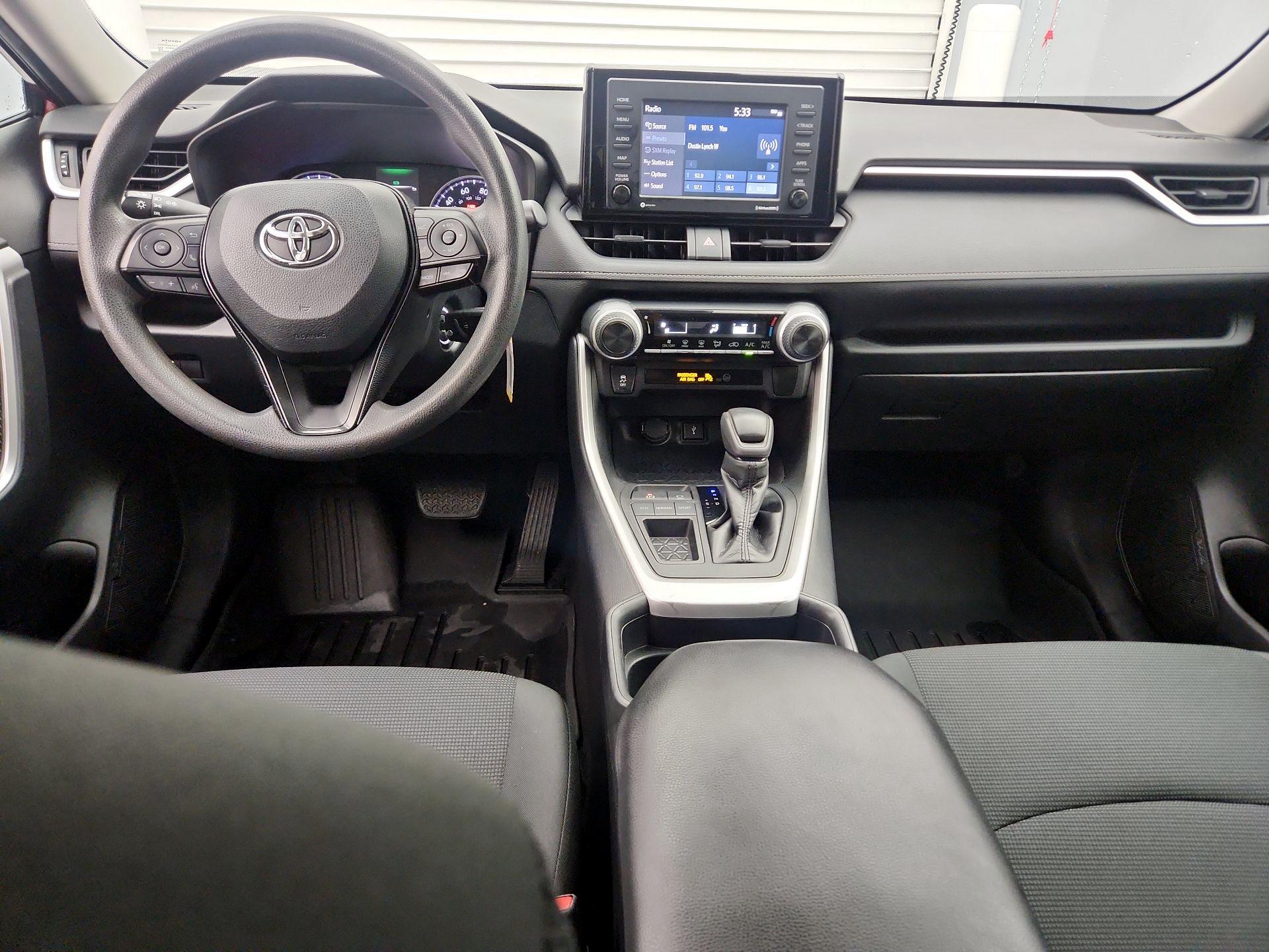 Thumbnail: 2020 Toyota RAV4 - 9