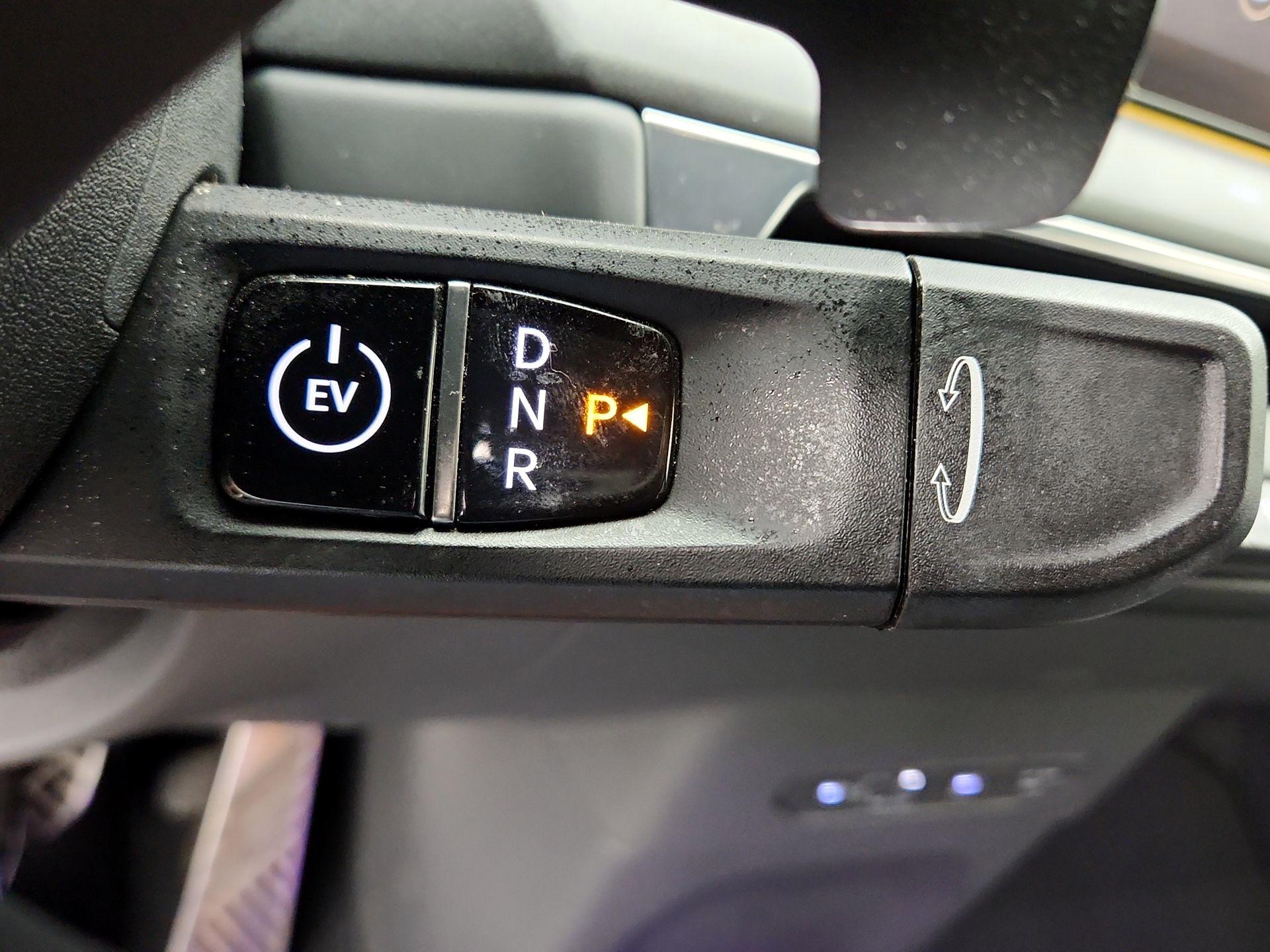 Thumbnail: 2024 Kia EV9 - 18