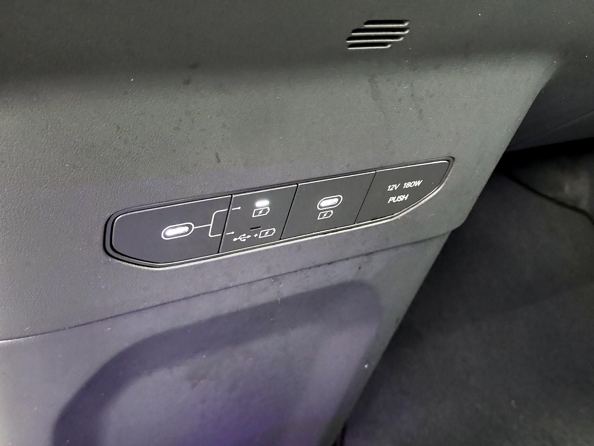 Thumbnail: 2024 Kia EV9 - 19