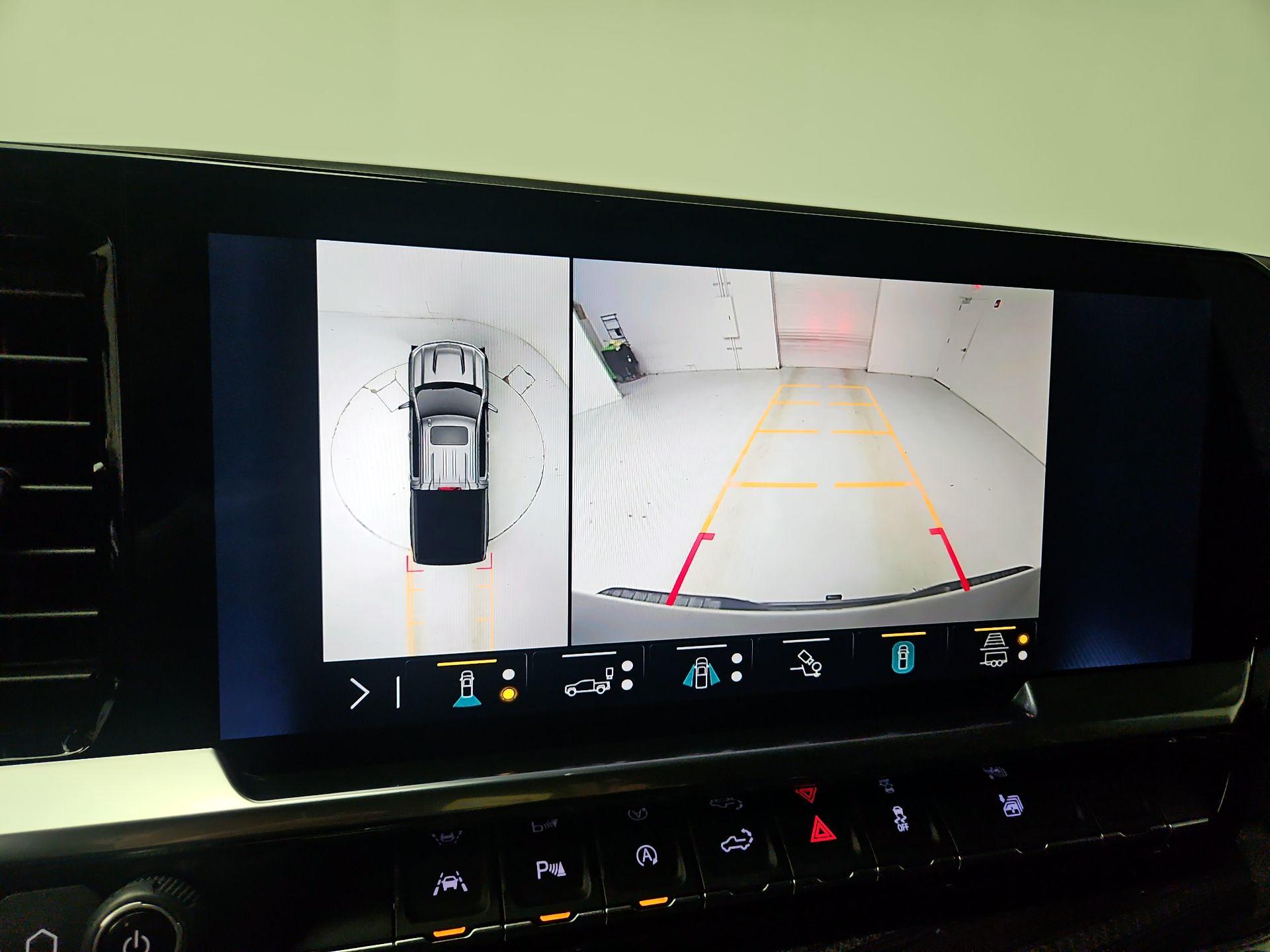 Thumbnail: 2023 Chevrolet Silverado 1500 - 14