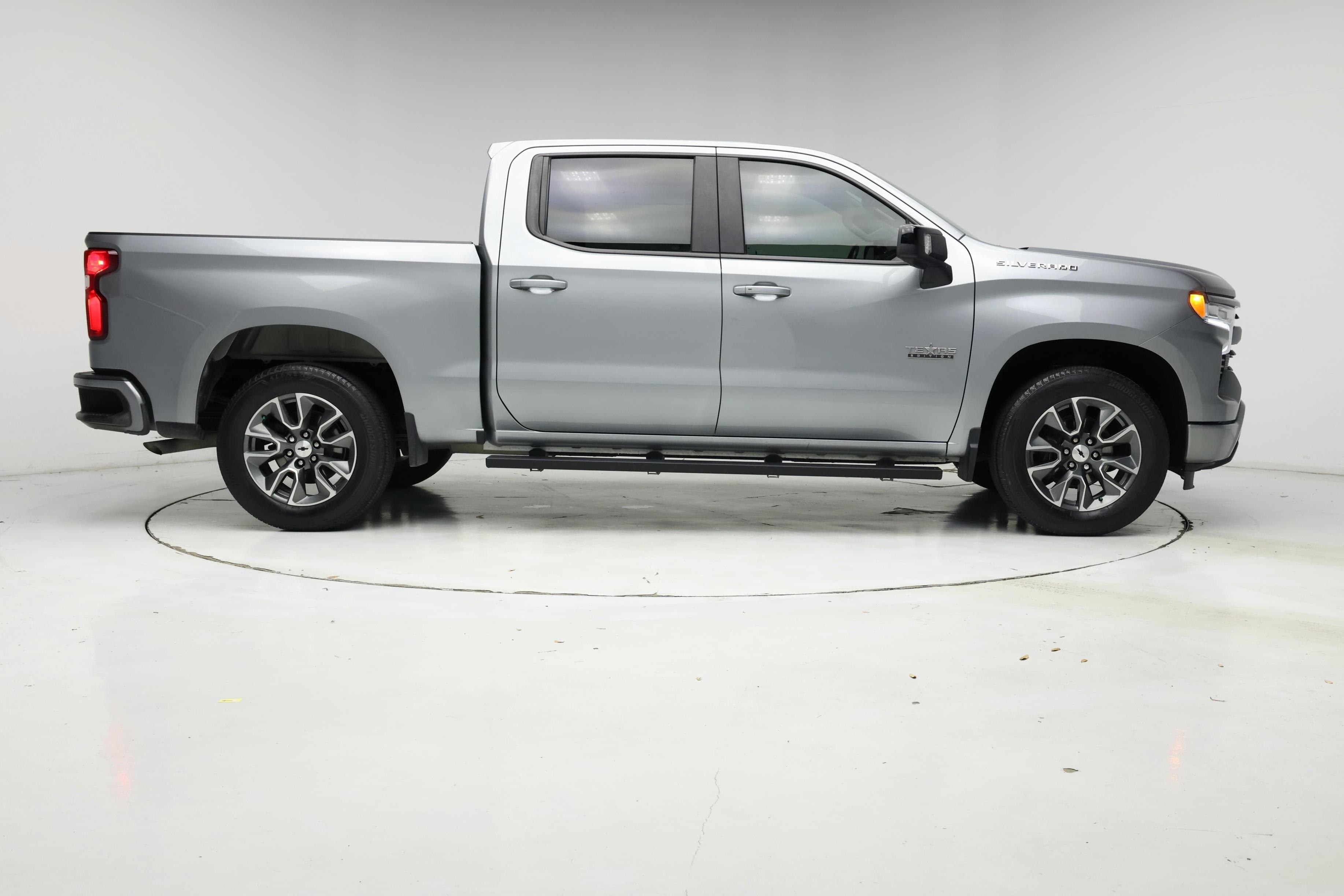 Thumbnail: 2023 Chevrolet Silverado 1500 - 7