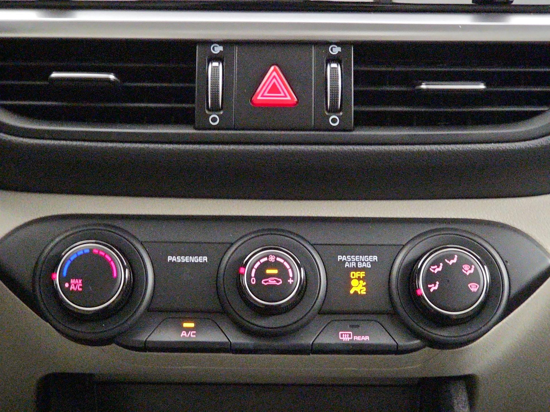 Thumbnail: 2023 Kia Forte - 16