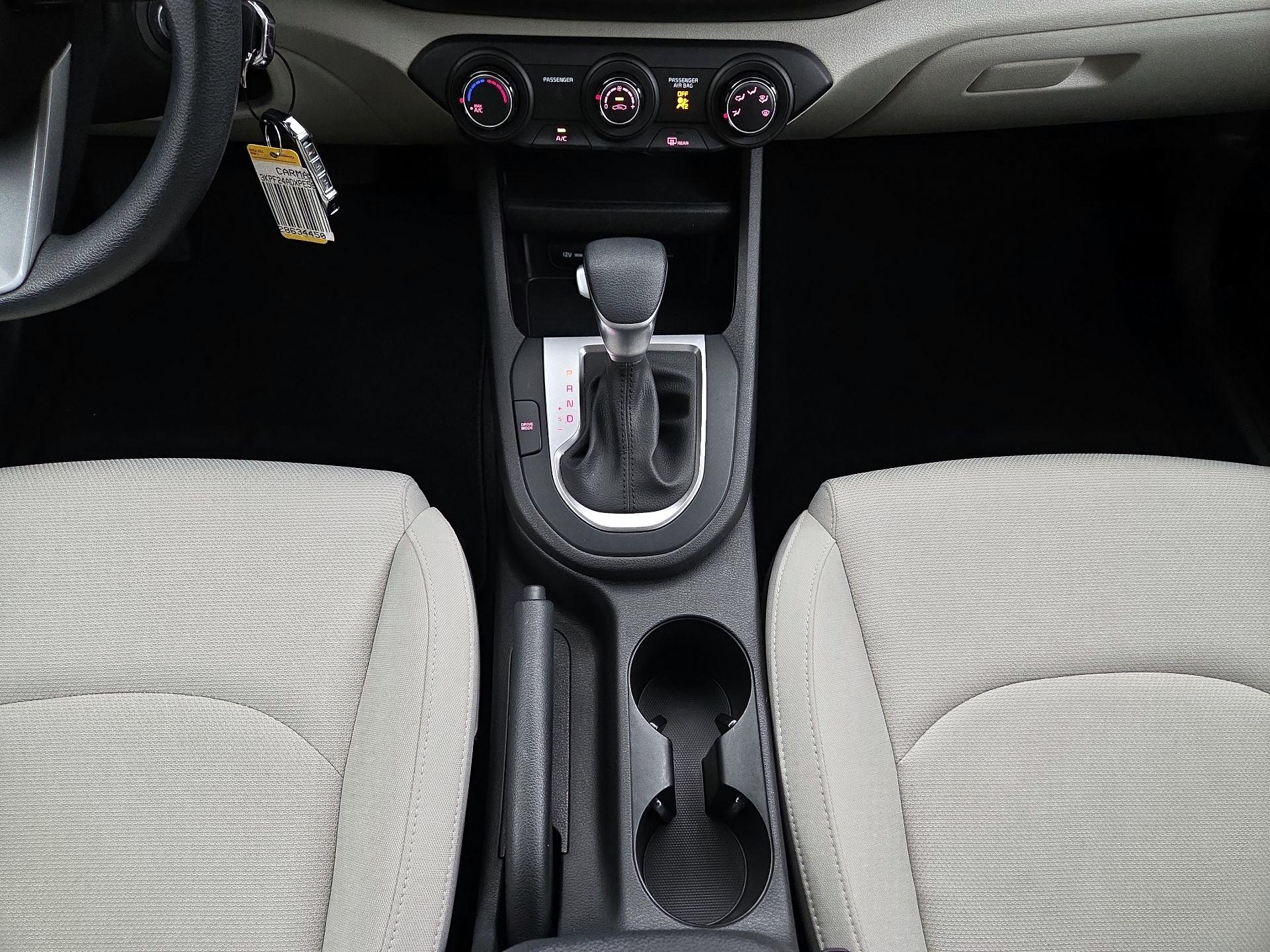 Thumbnail: 2023 Kia Forte - 17