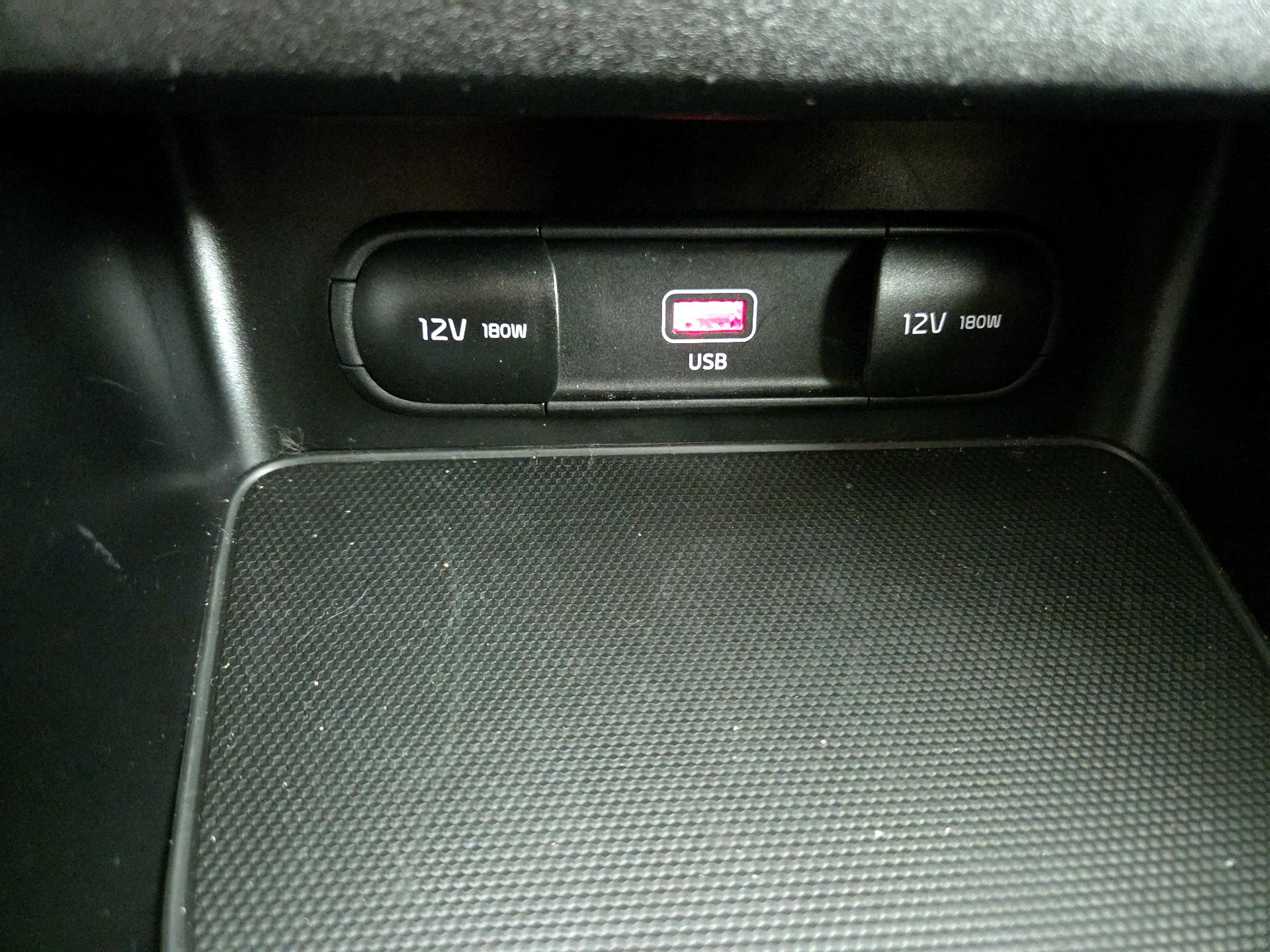 Thumbnail: 2023 Kia Forte - 18