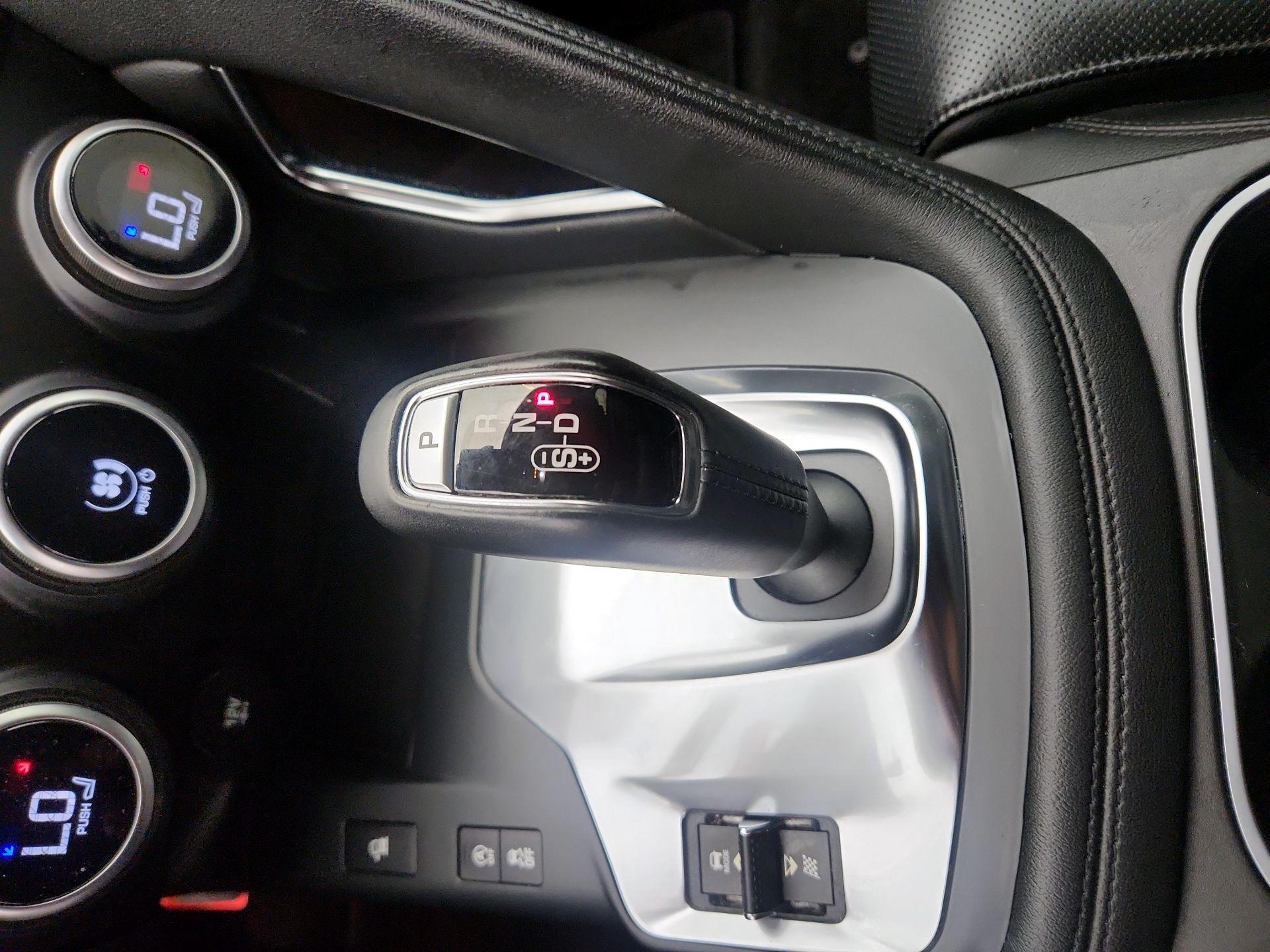 Thumbnail: 2020 Jaguar E-Pace - 17