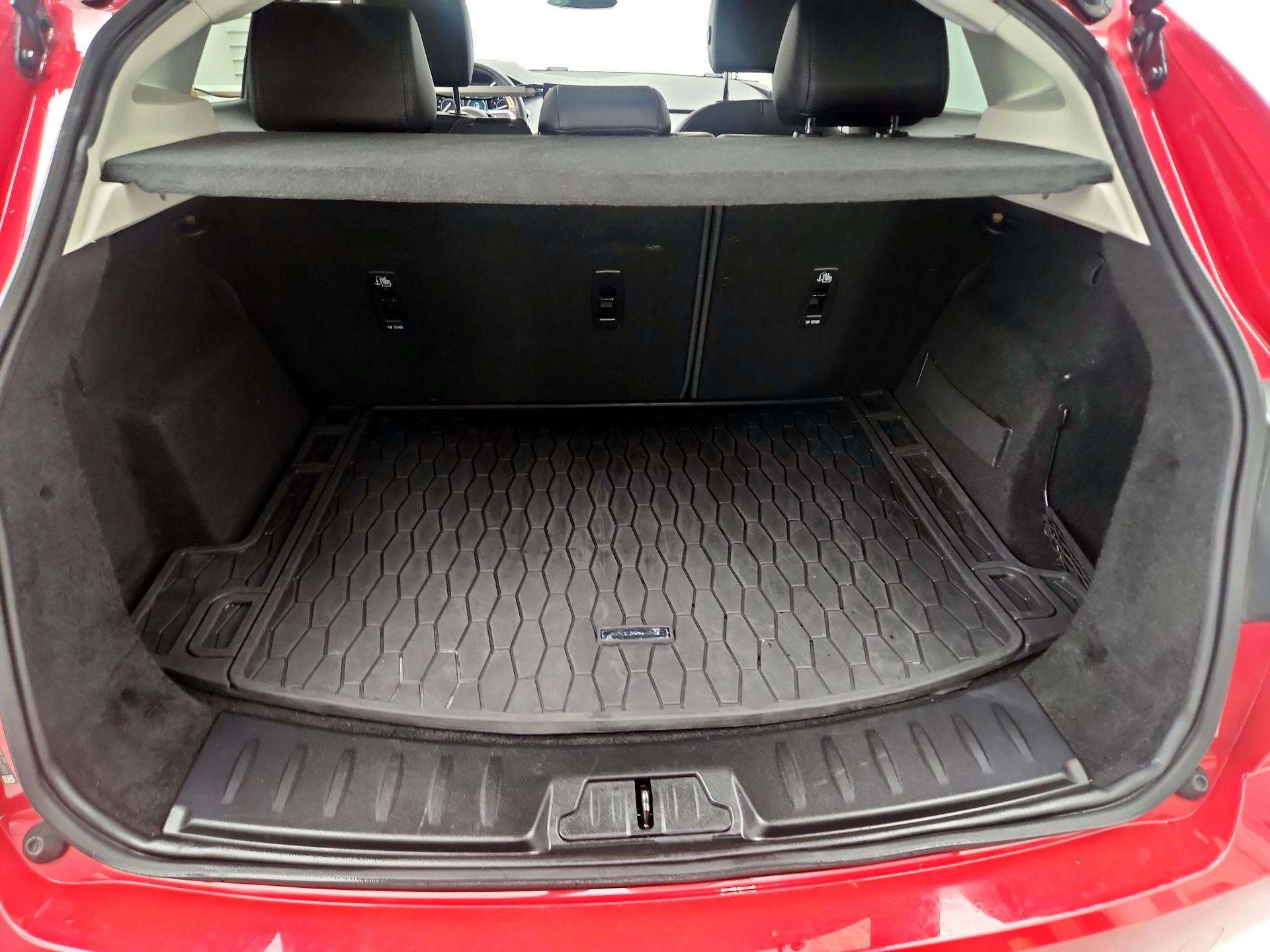 Thumbnail: 2020 Jaguar E-Pace - 20