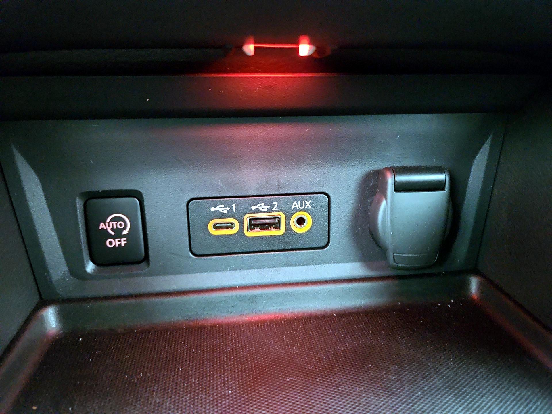 Thumbnail: 2025 Nissan Sentra - 18