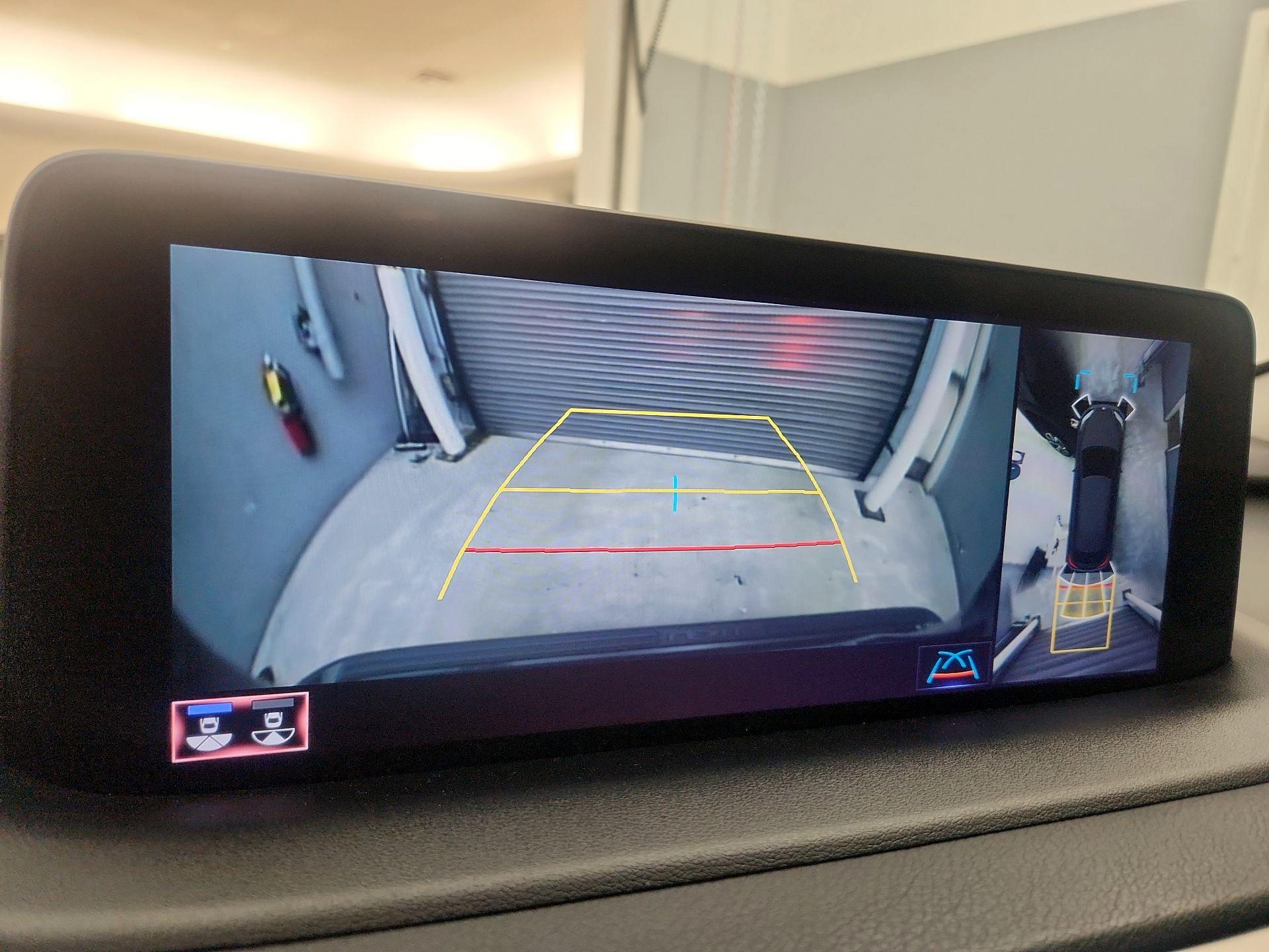 Thumbnail: 2021 Lexus RX - 15