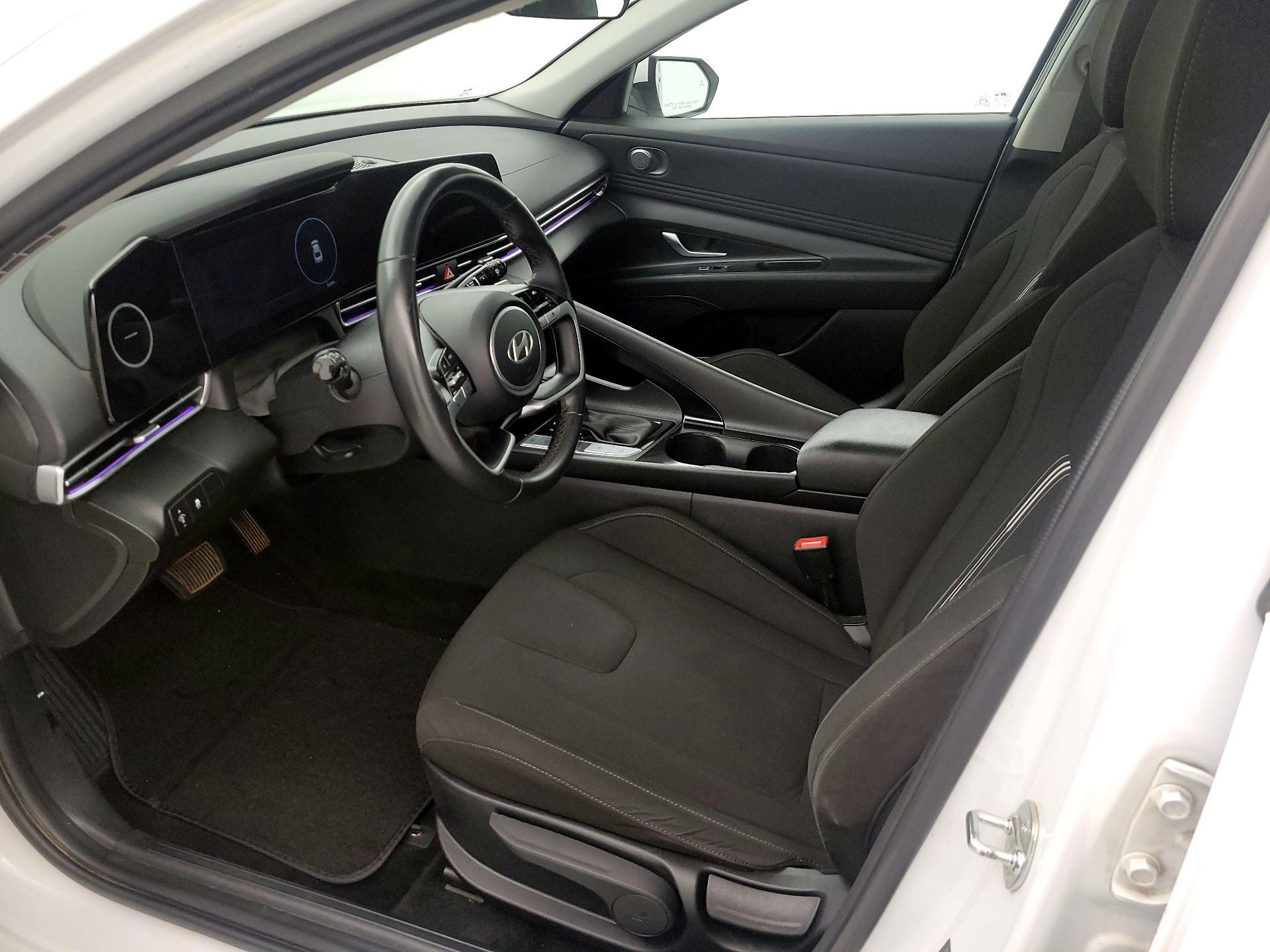 Thumbnail: 2024 Hyundai Elantra - 11