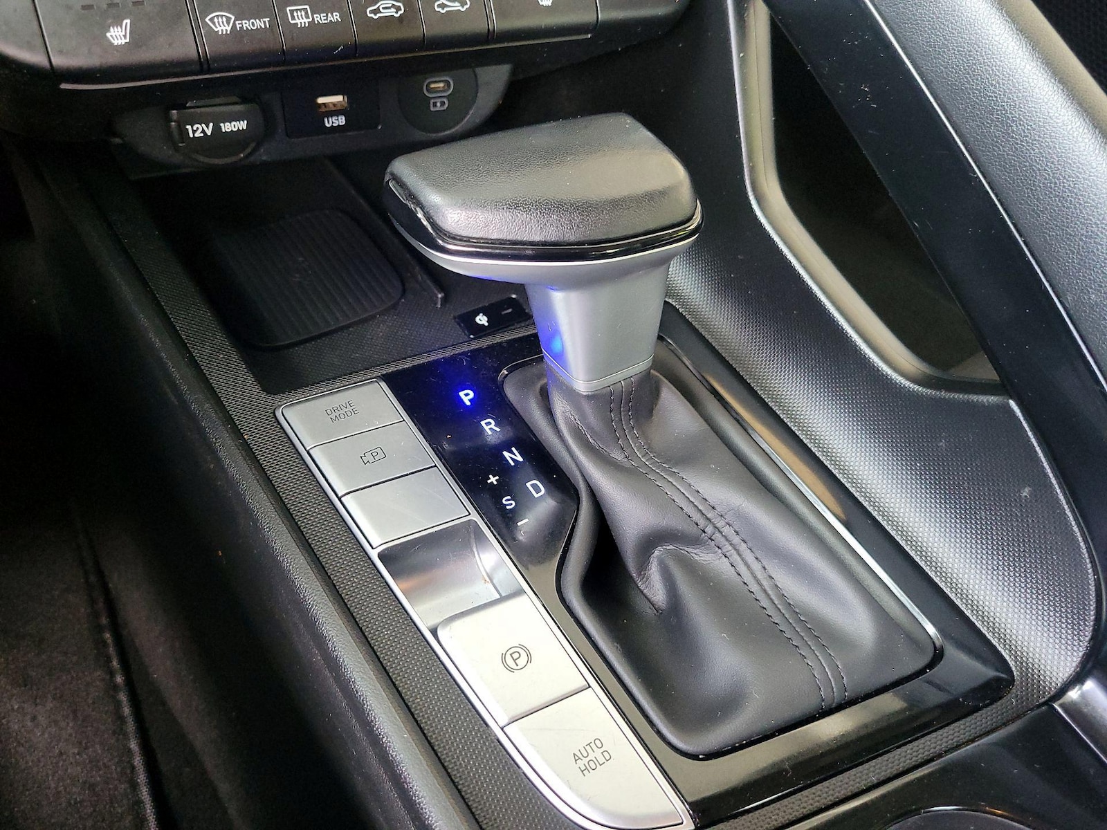 2024 Hyundai Elantra SEL - Photo 18