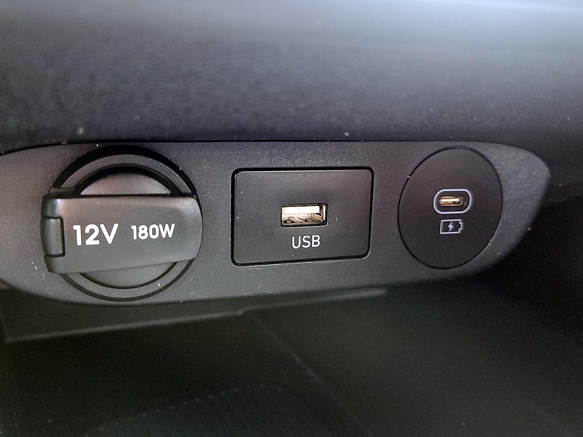 Thumbnail: 2024 Hyundai Elantra - 18