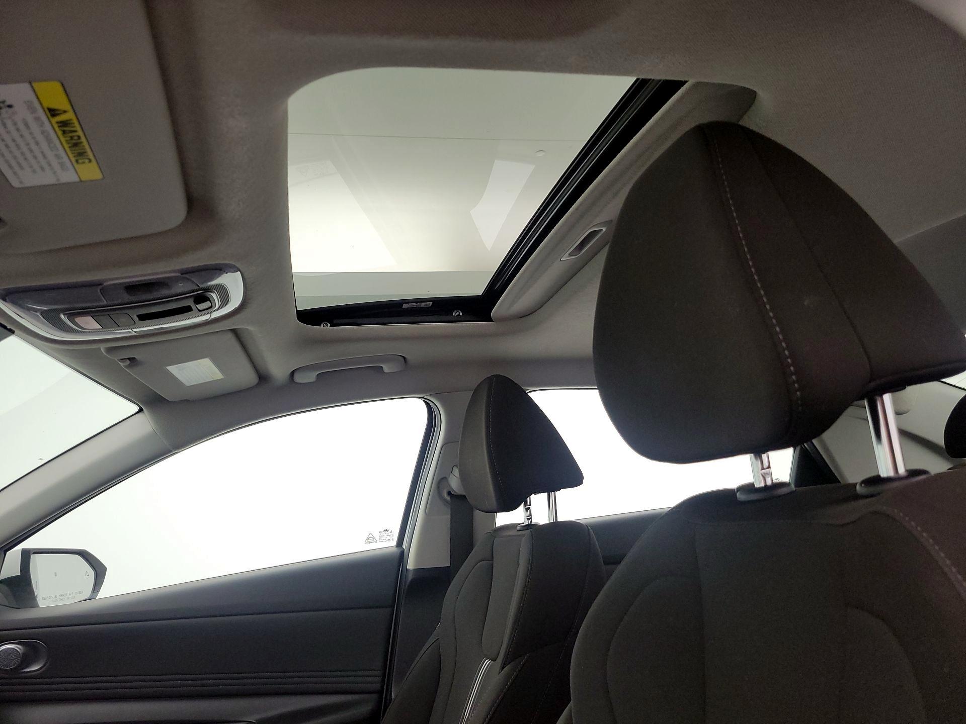 Thumbnail: 2024 Hyundai Elantra - 19