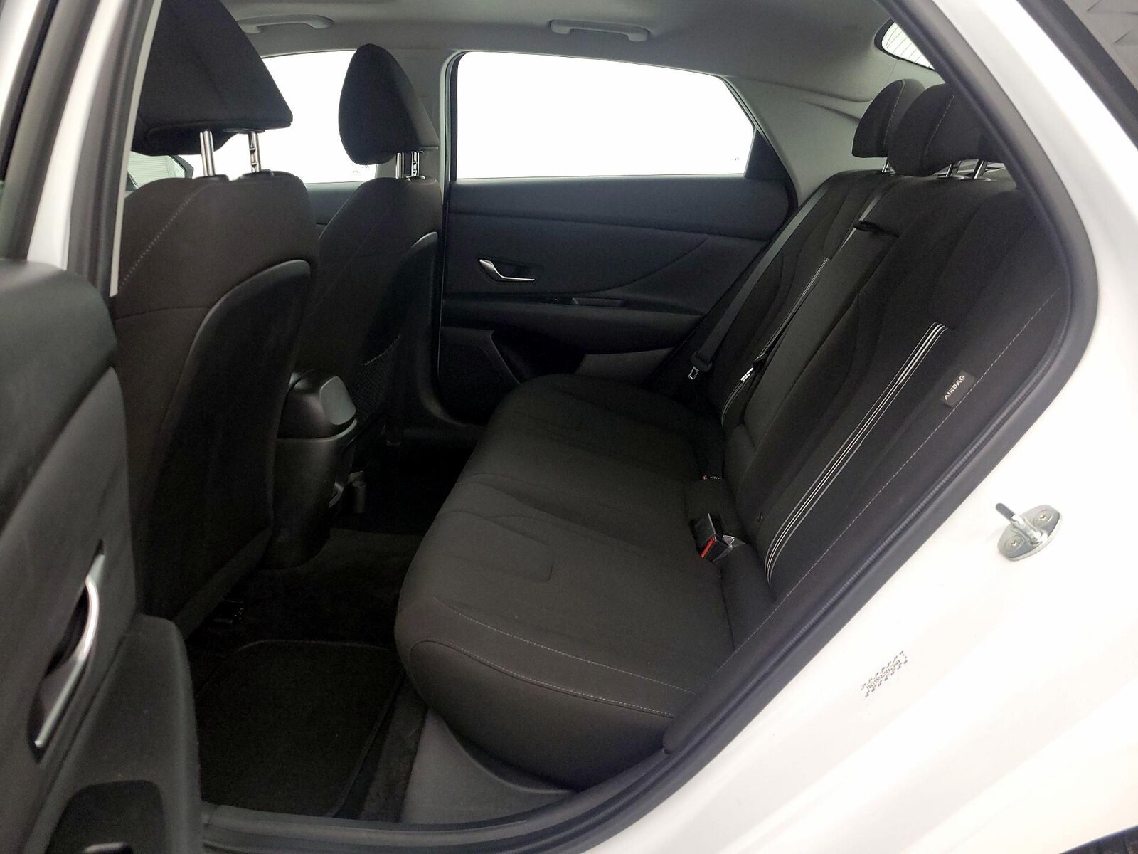 2024 Hyundai Elantra SEL - Photo 21