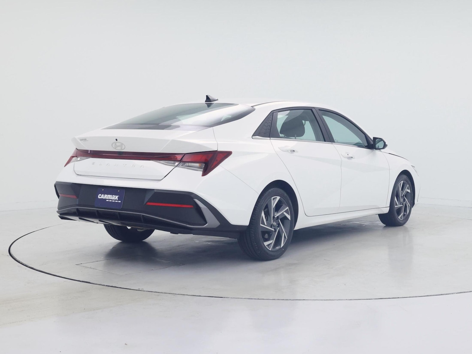 2024 Hyundai Elantra SEL - Photo 9