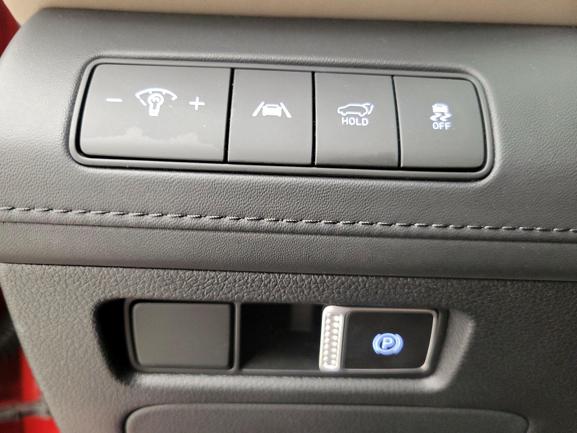 Thumbnail: 2023 Hyundai Santa Fe - 13