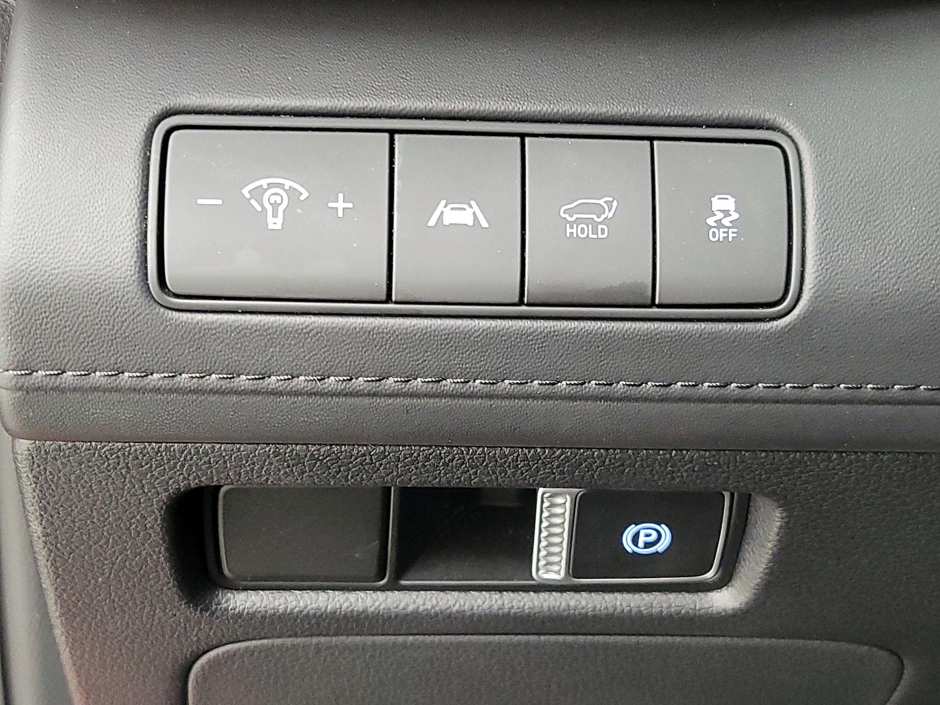 Thumbnail: 2023 Hyundai Santa Fe - 14