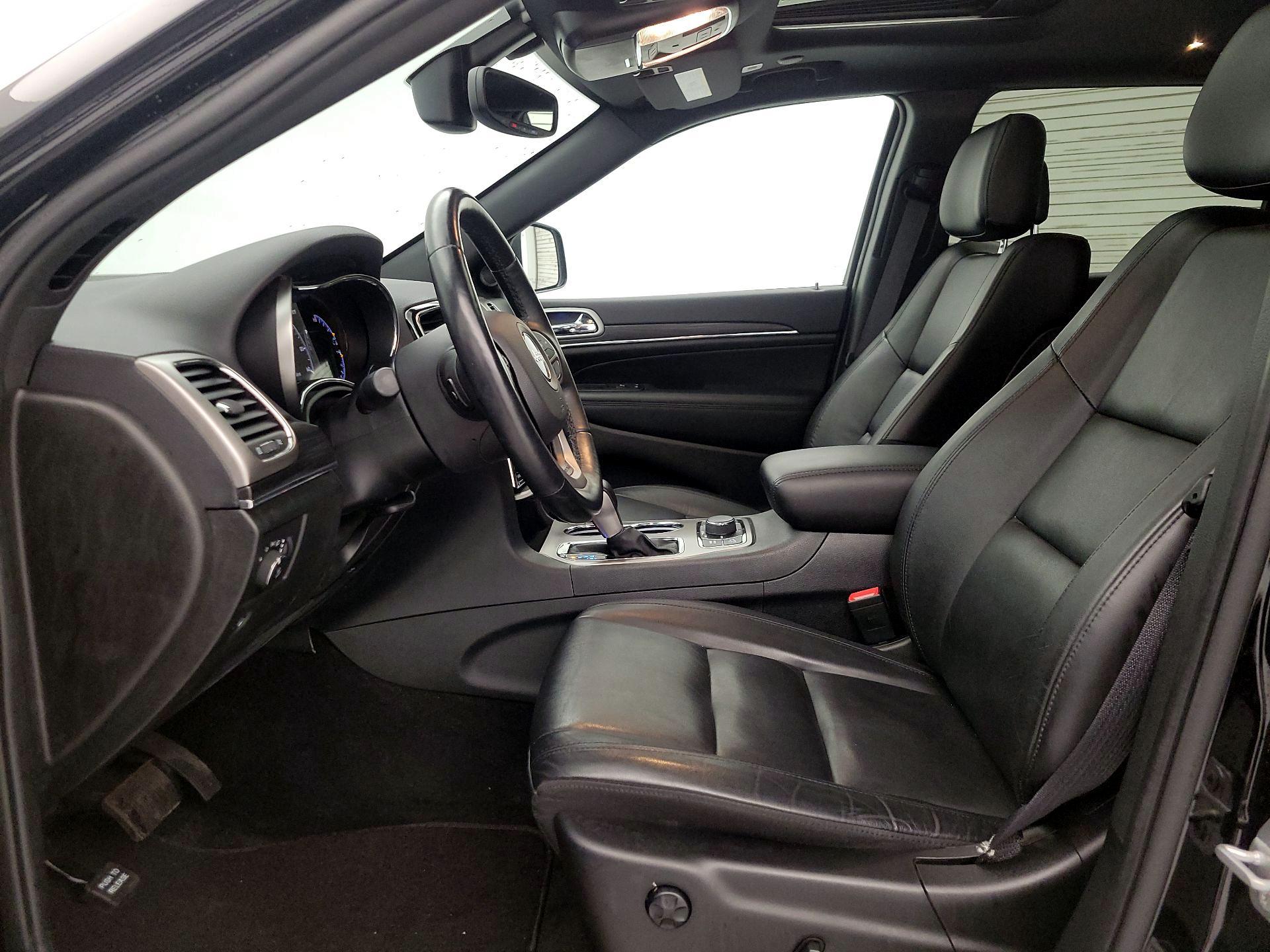 Thumbnail: 2022 Jeep Grand Cherokee - 11