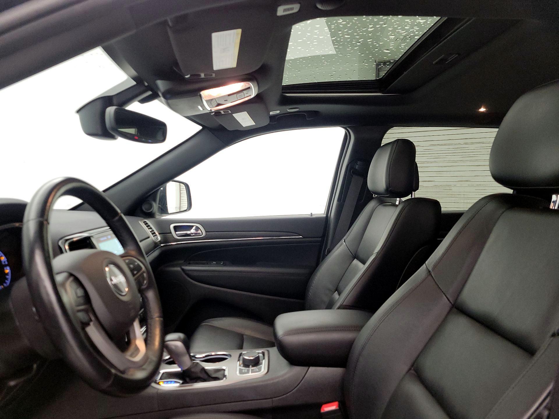 Thumbnail: 2022 Jeep Grand Cherokee - 20