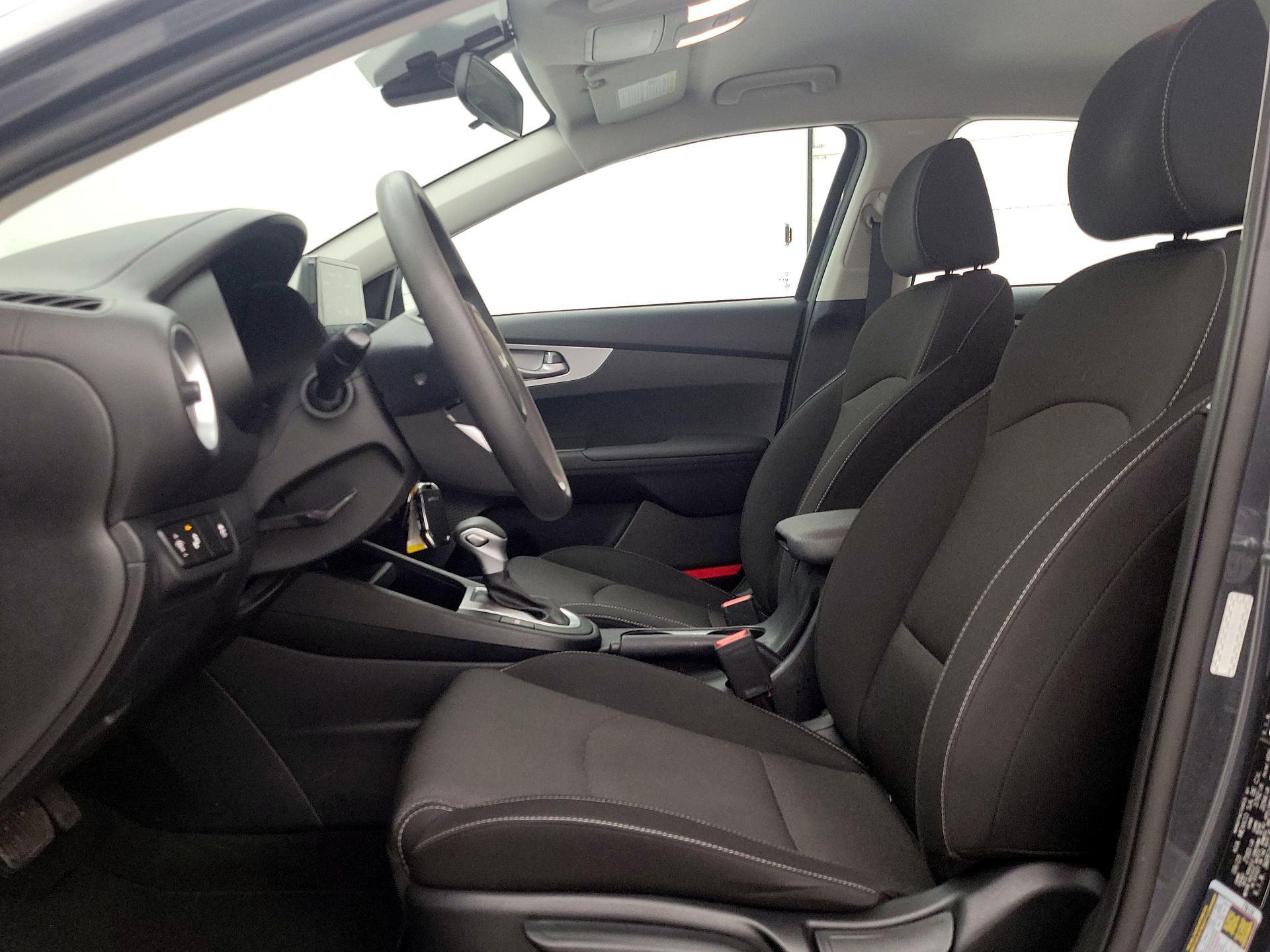 Thumbnail: 2023 Kia Forte - 11