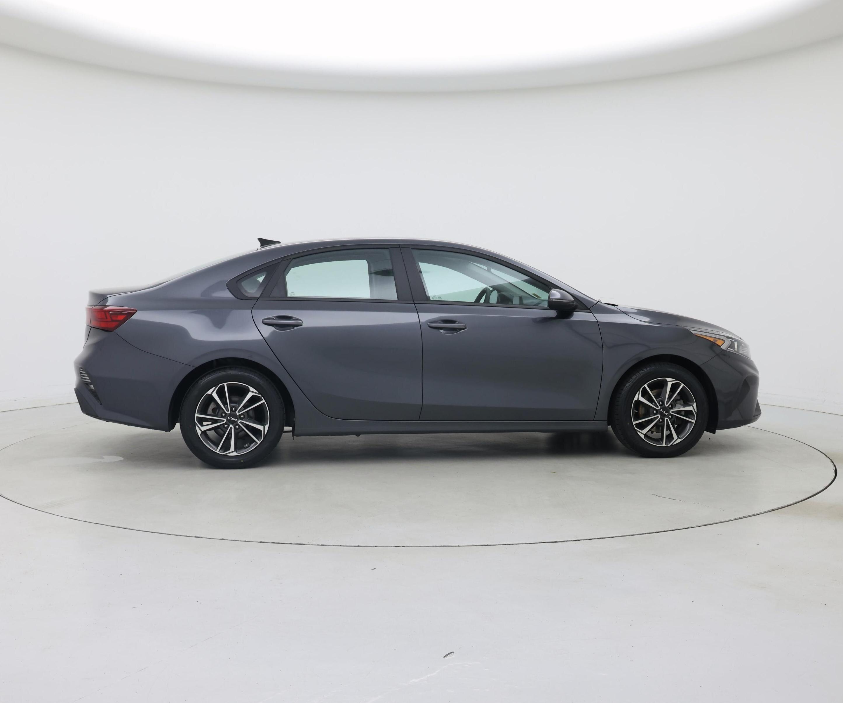 Thumbnail: 2023 Kia Forte - 7