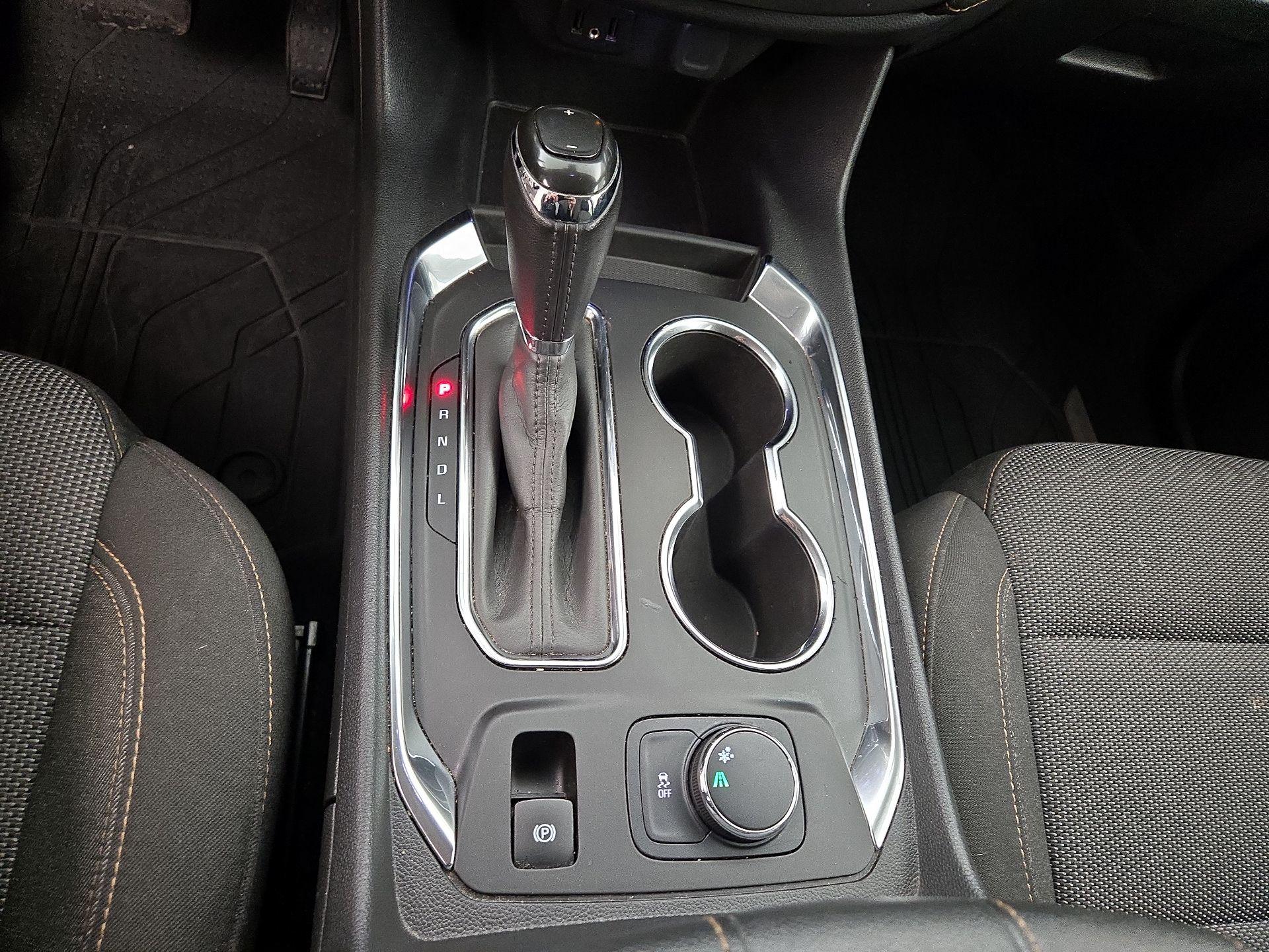 Thumbnail: 2020 Chevrolet Traverse - 17