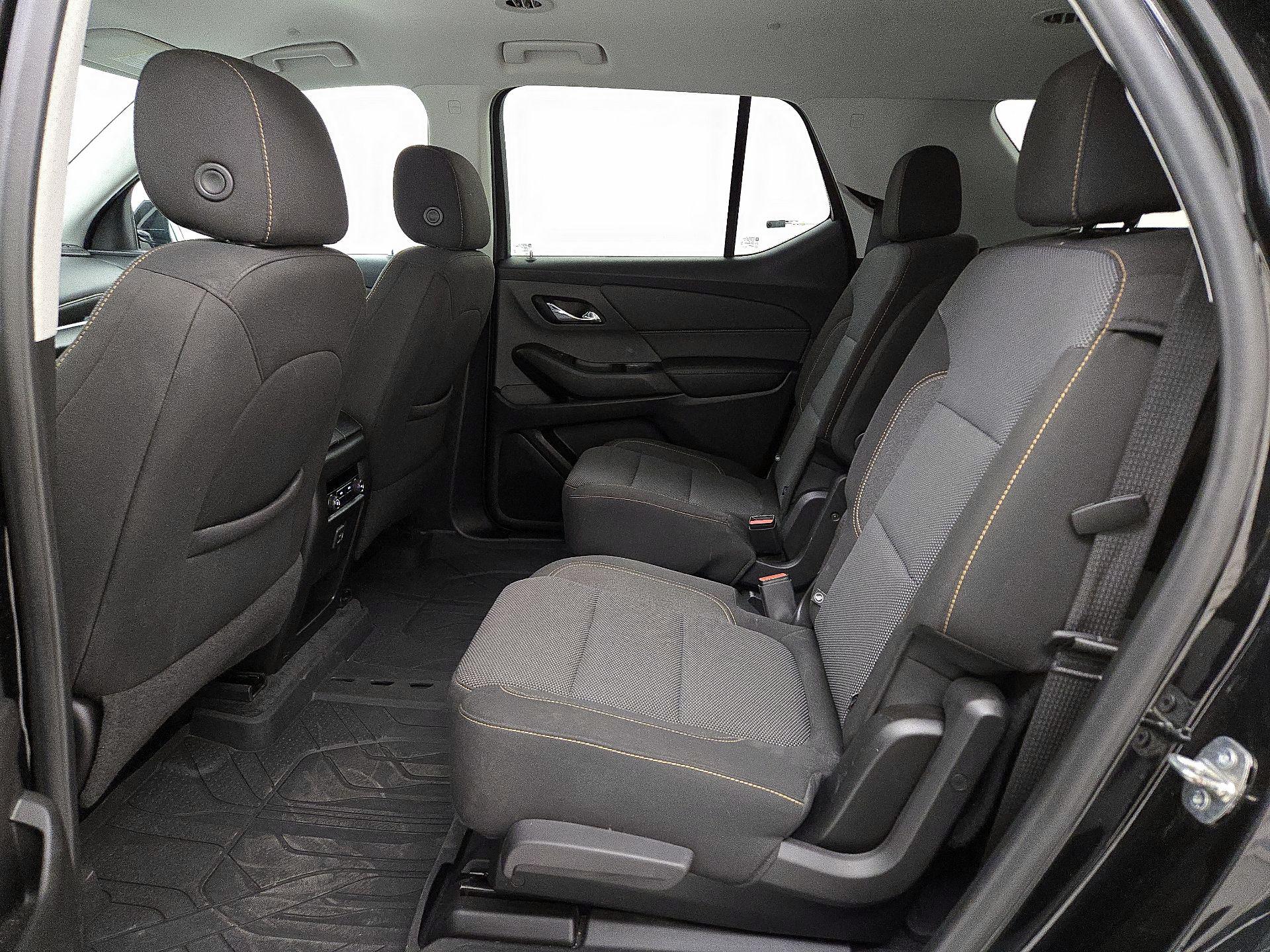 Thumbnail: 2020 Chevrolet Traverse - 19