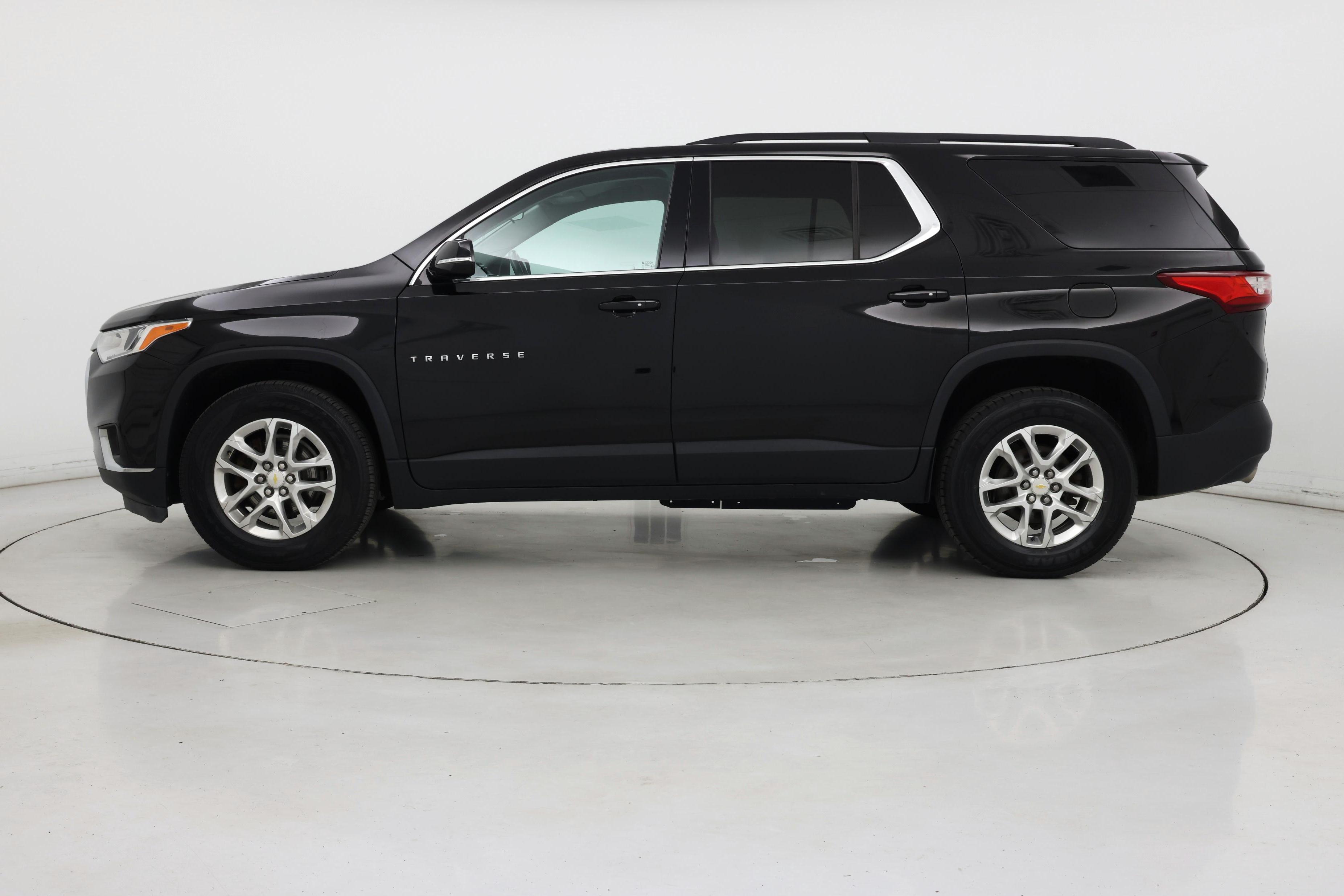 Thumbnail: 2020 Chevrolet Traverse - 3