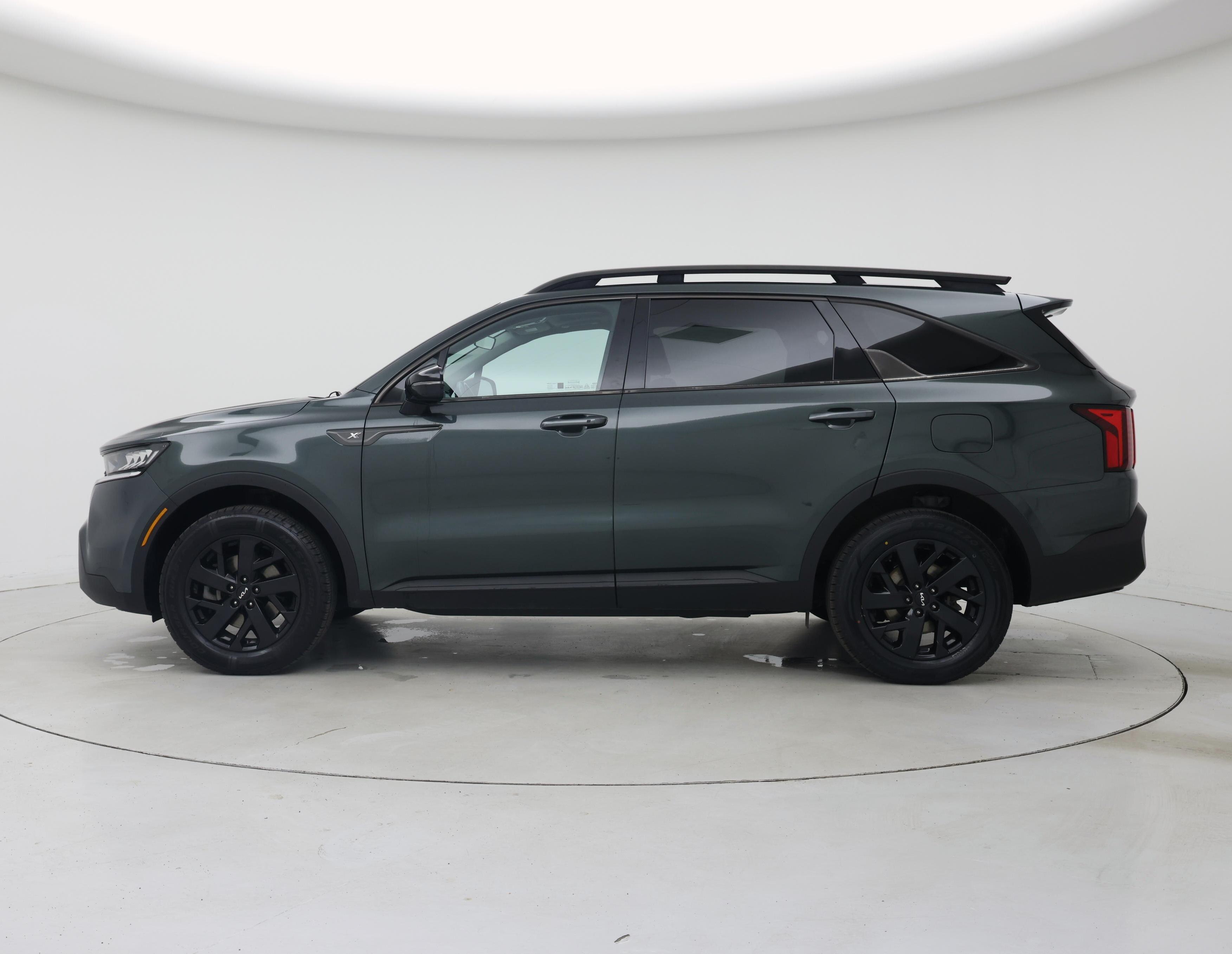 Thumbnail: 2022 Kia Sorento - 3