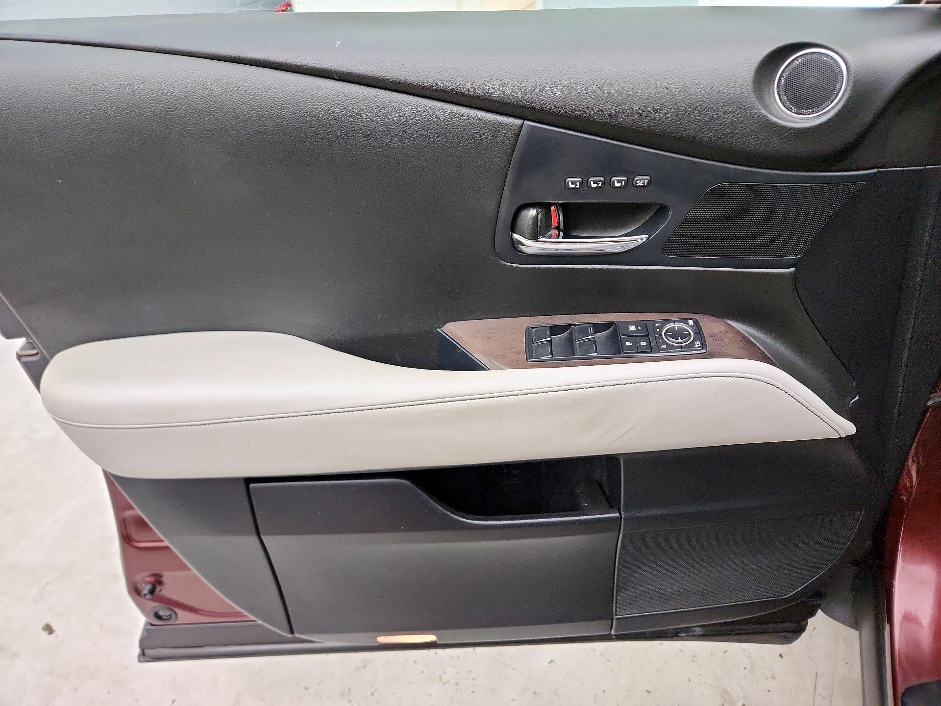 Thumbnail: 2015 Lexus RX - 12