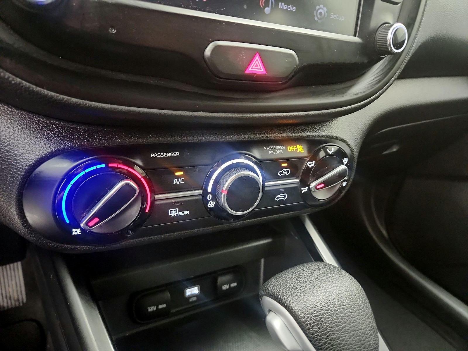 2023 Kia Soul LX - Photo 17