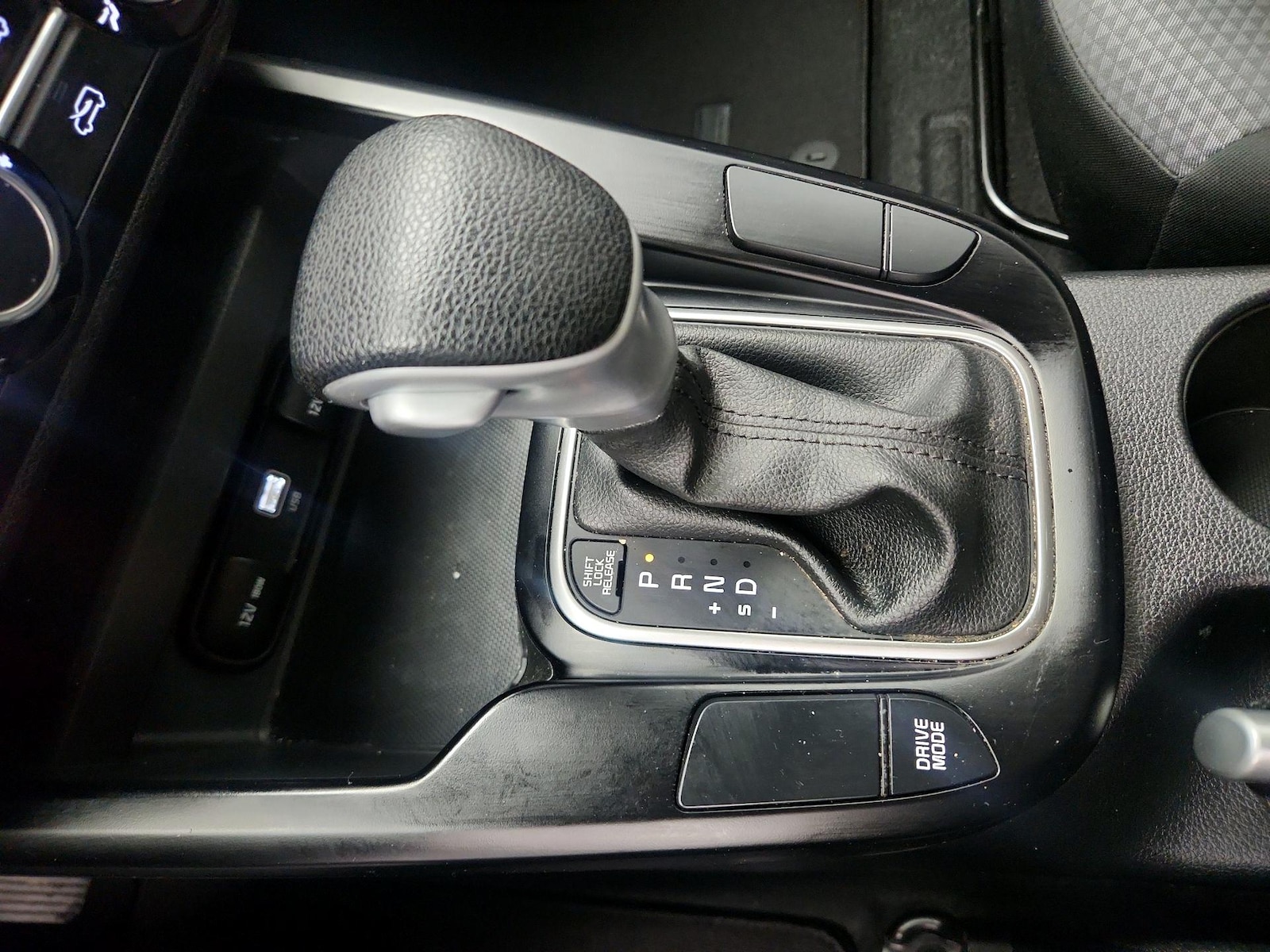 2023 Kia Soul LX - Photo 18